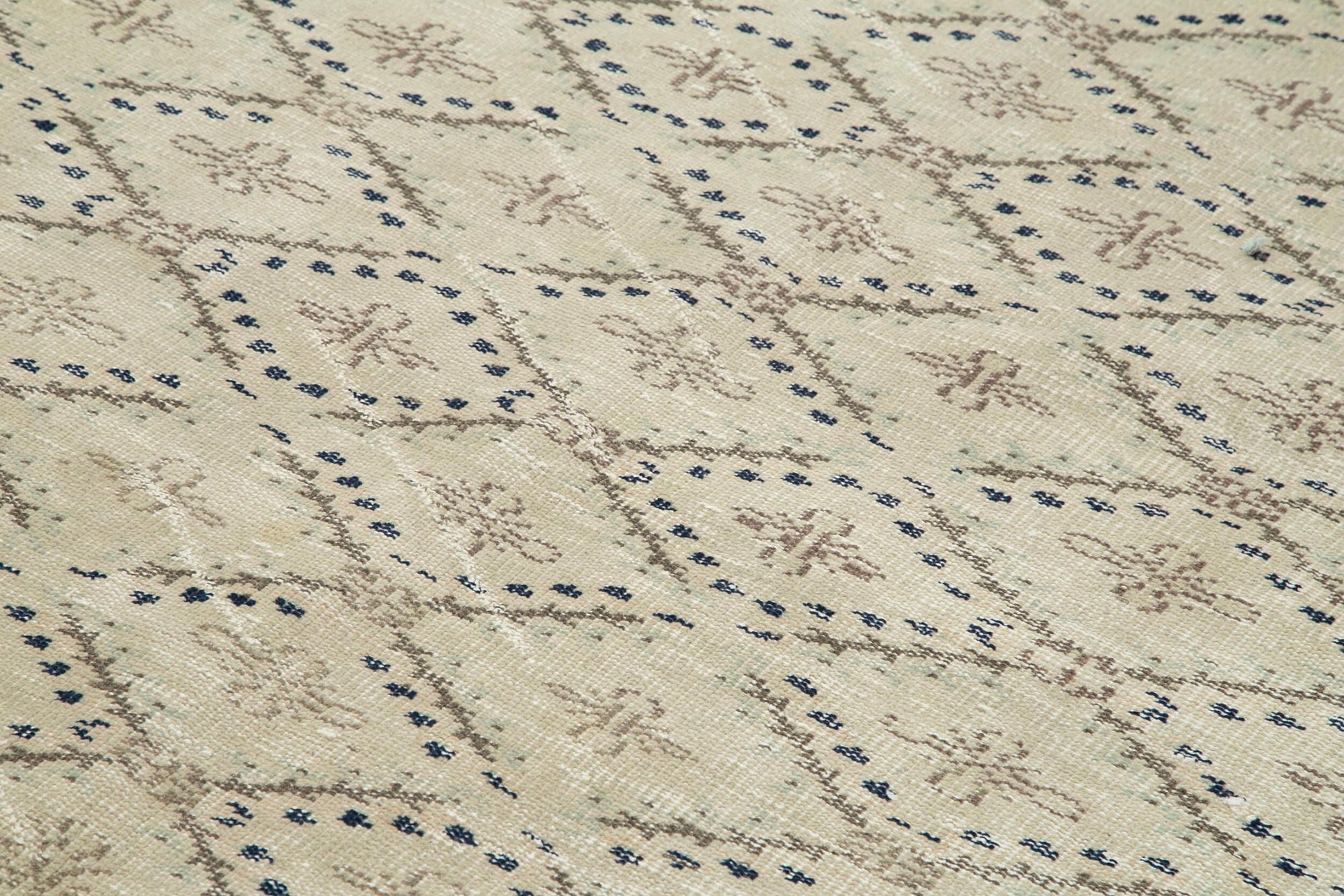 6 x 10 Beige Bohemian Rug  - 3276