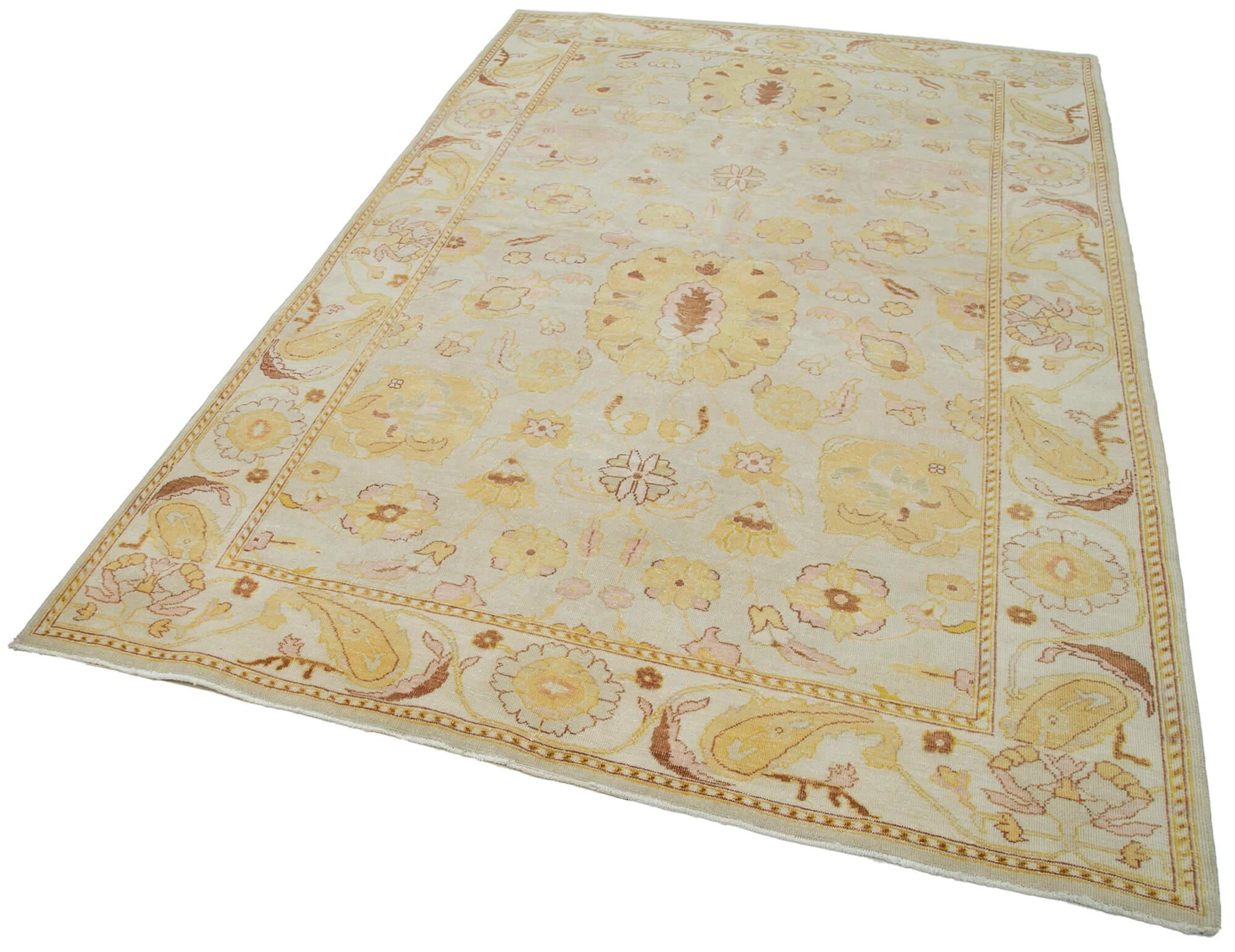 6 x 9 Beige Oushak Rug - 3304