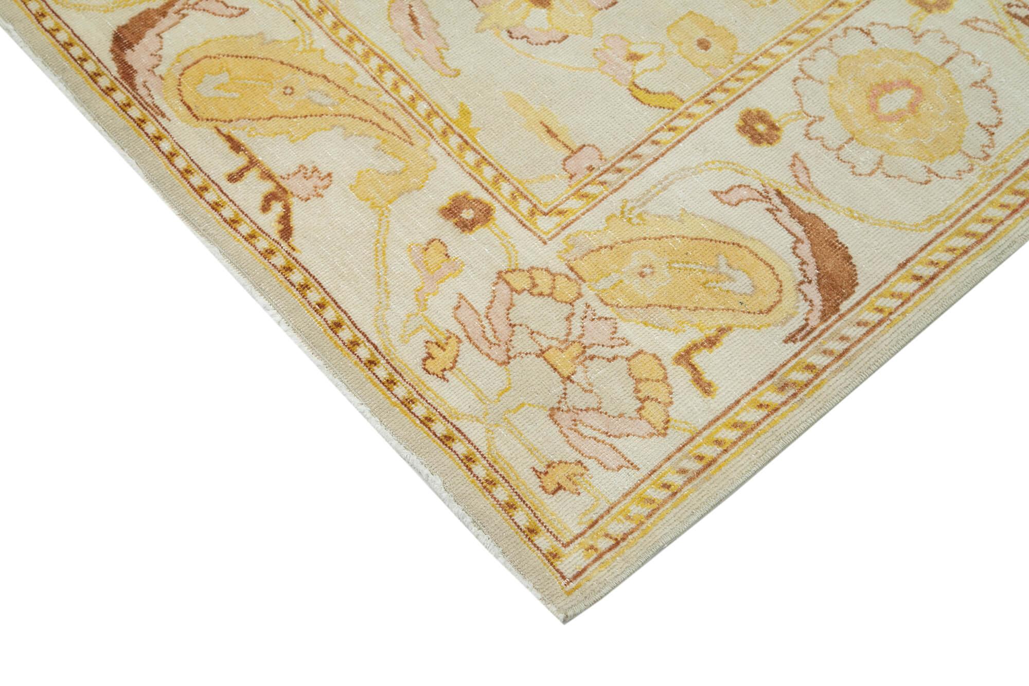 6 x 9 Beige Oushak Rug - 3304