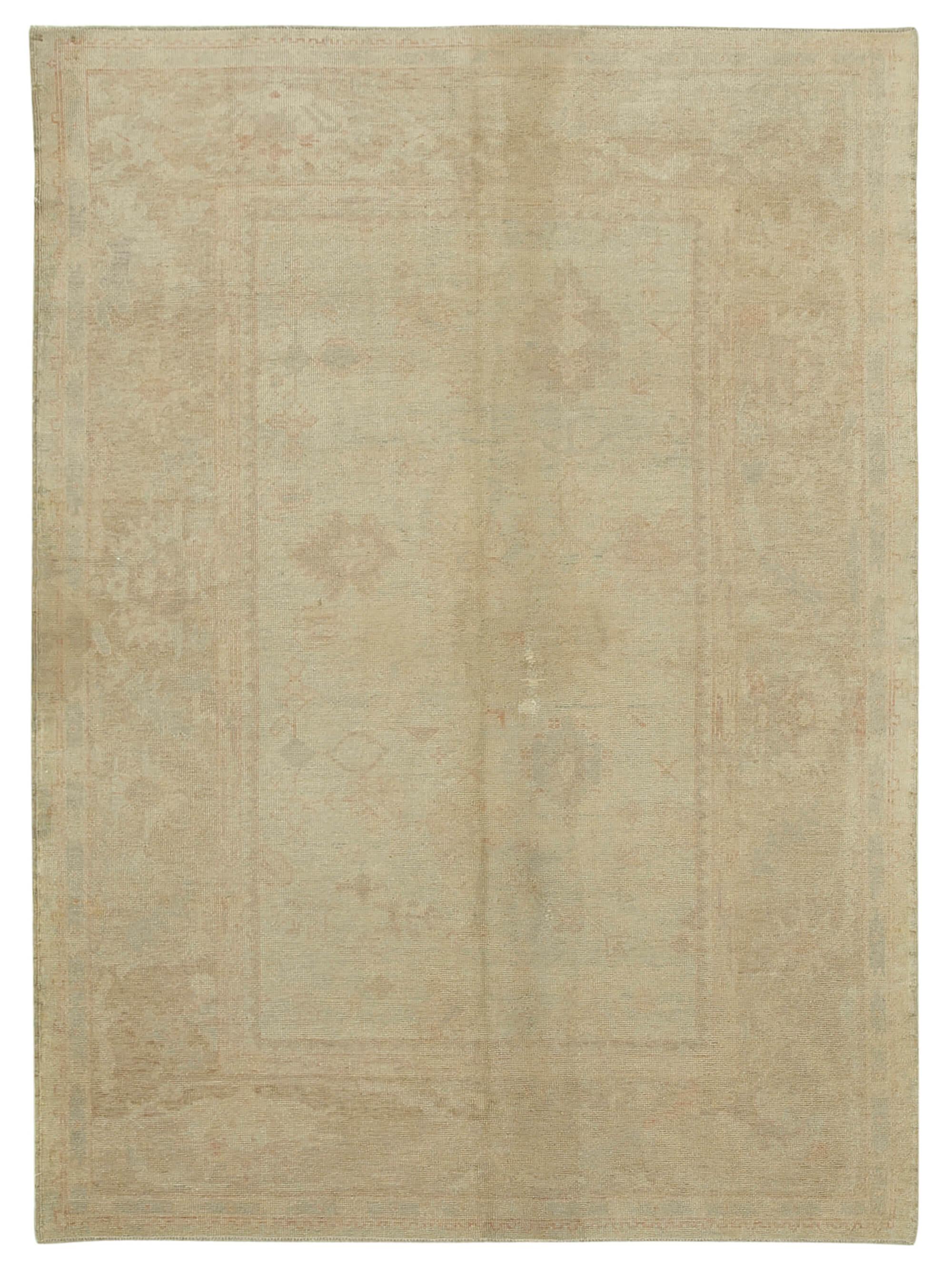 7 x 10 Beige Oushak Rug - 3313