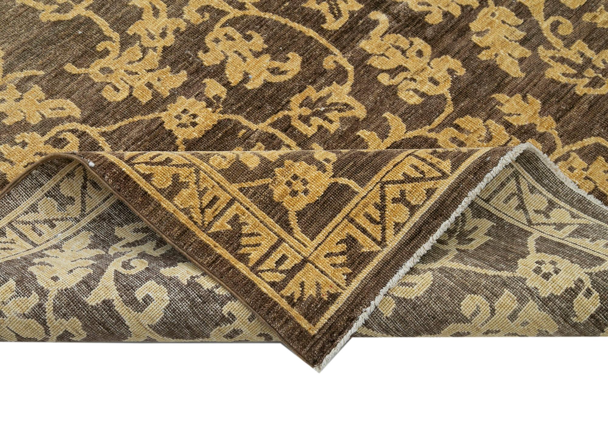 6 x 9 Brown Oushak Rug - 3454