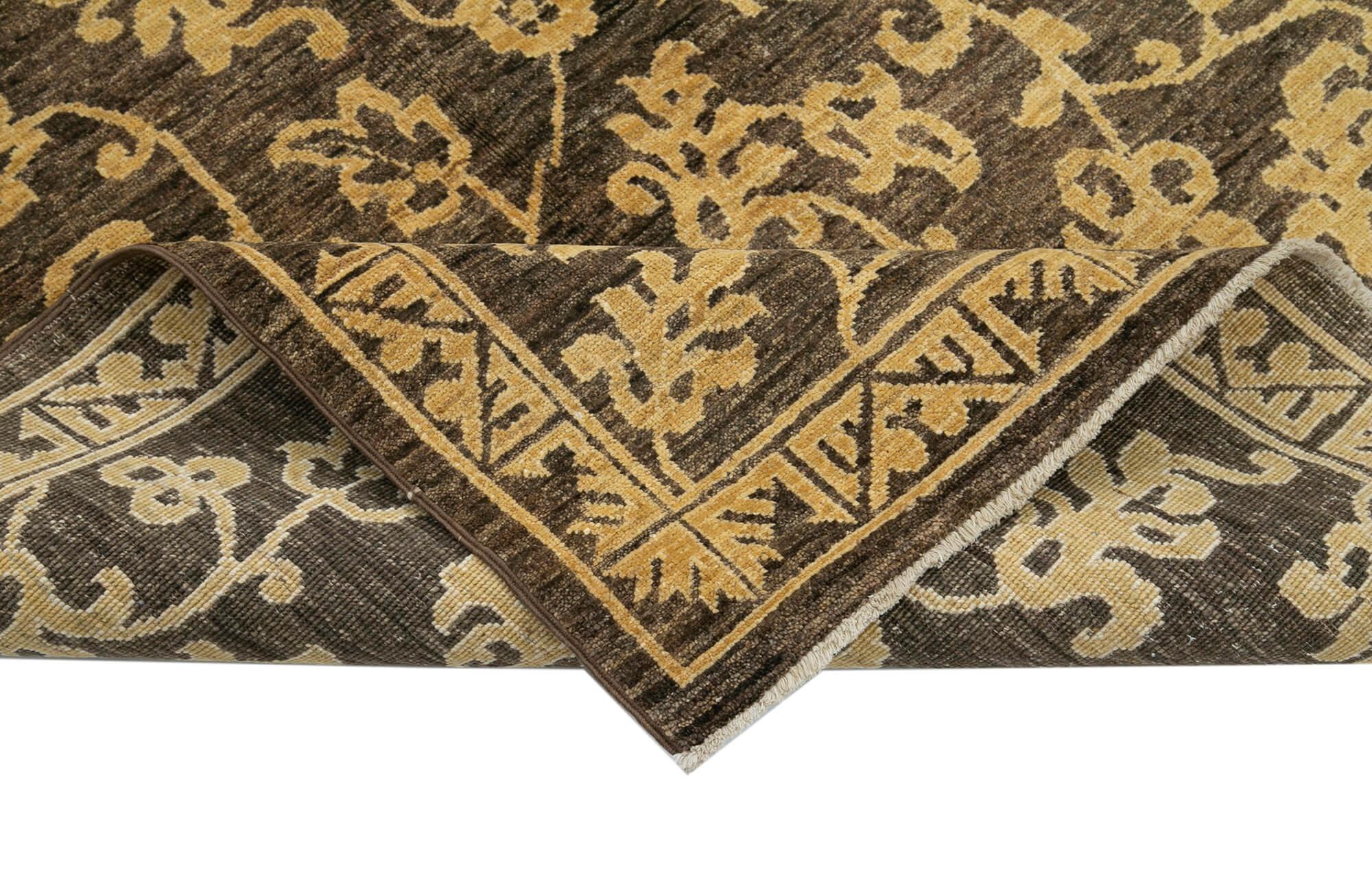 4 x 6 Brown Oushak Rug - 3527