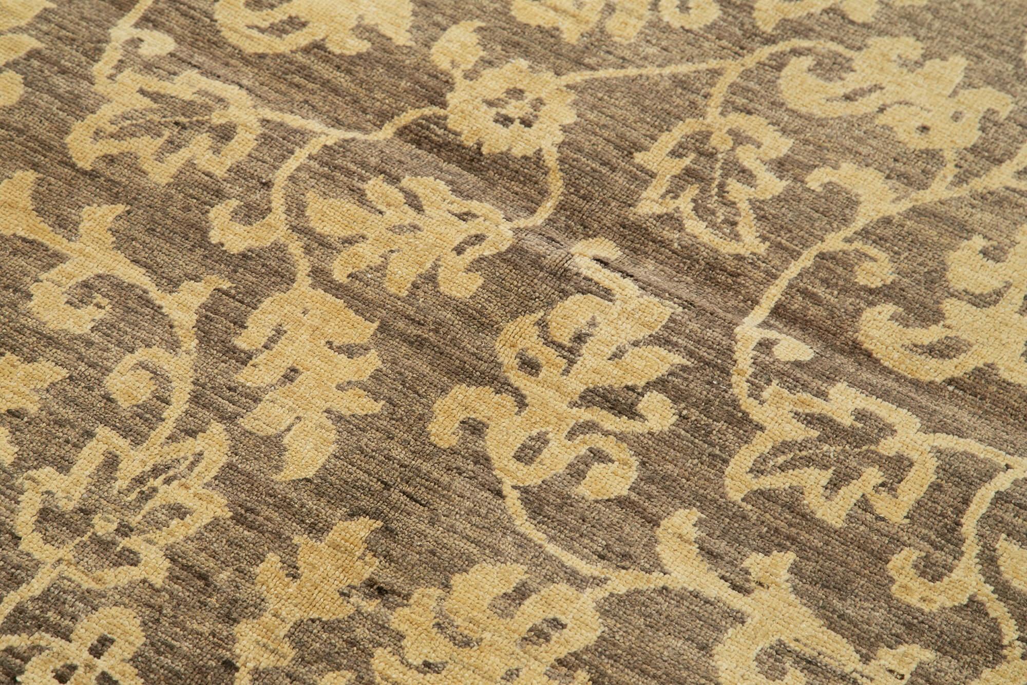 4 x 6 Brown Oushak Rug - 3529