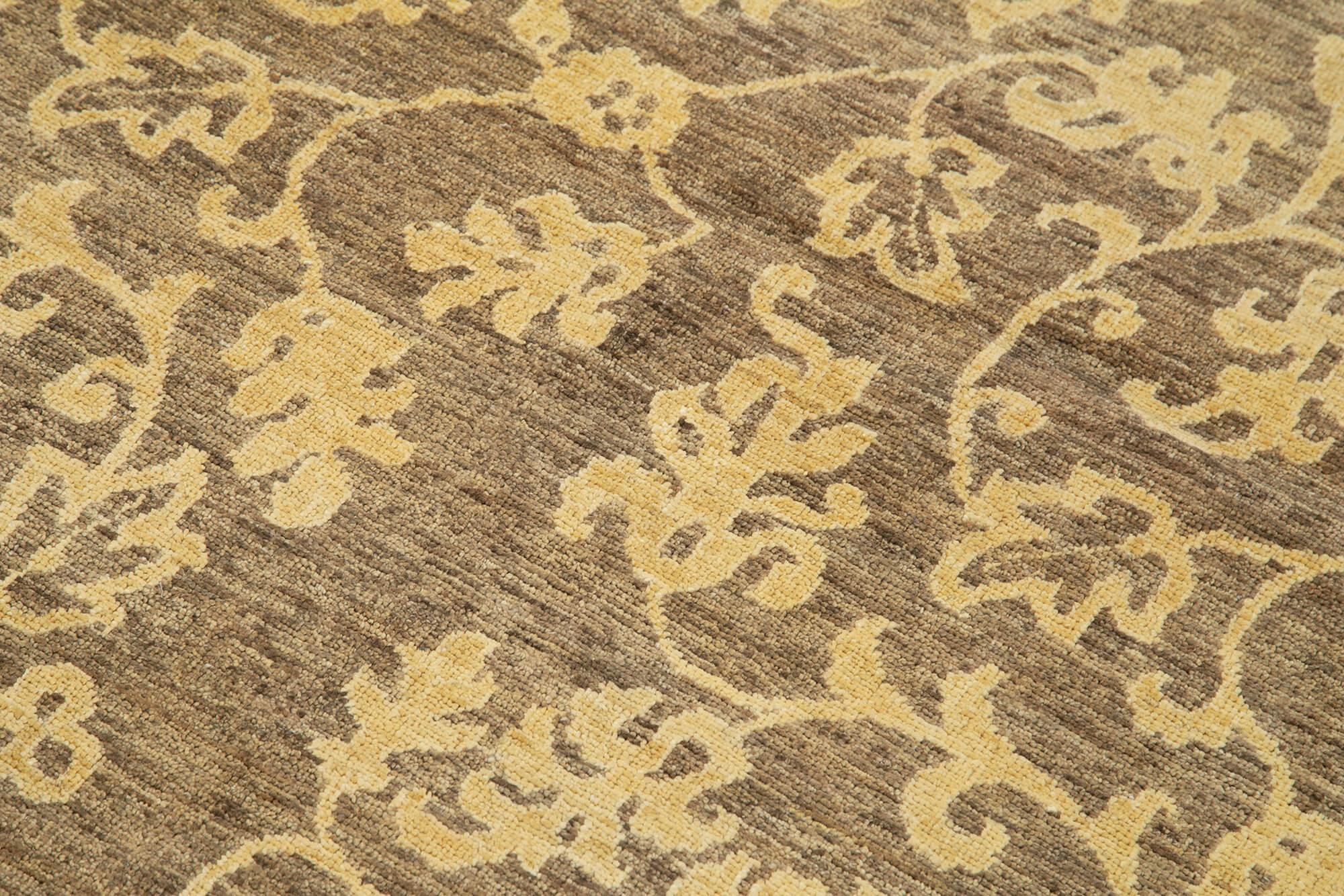 4 x 6 Brown Oushak Rug - 3539