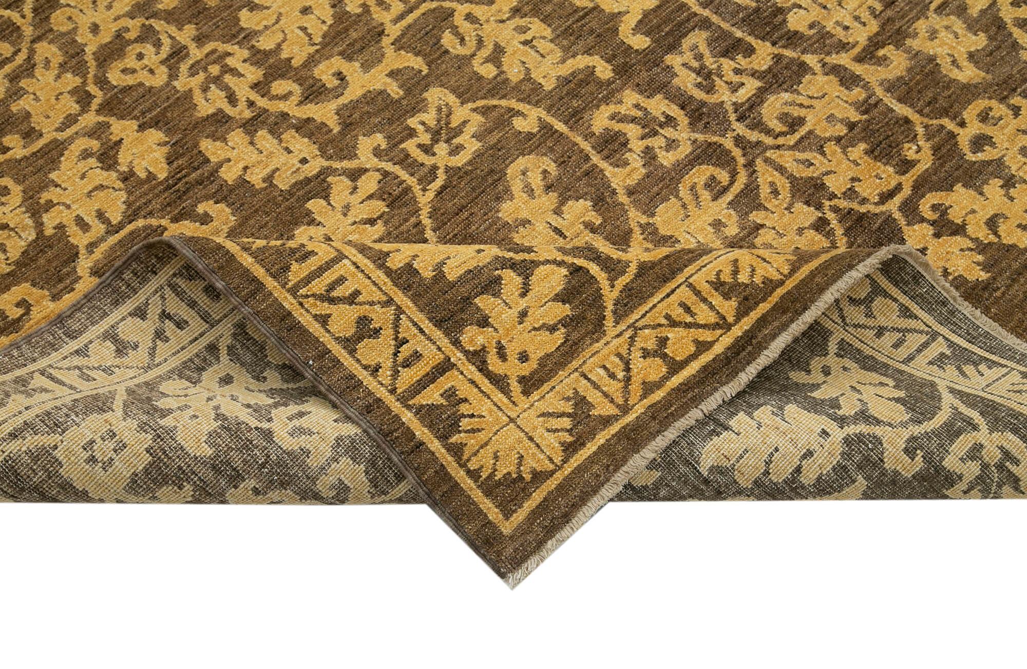 6 x 8 Brown Oushak Rug - 3550