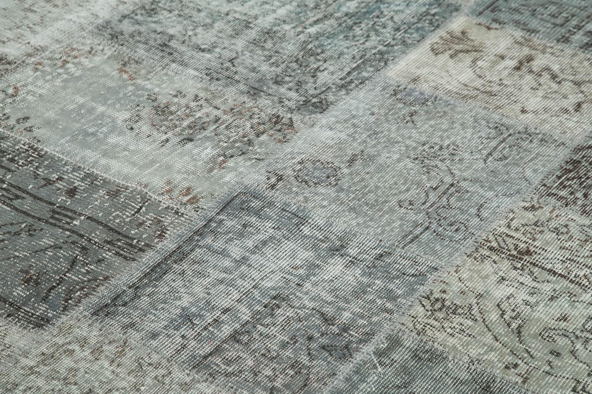 (8 x 11)  Grey Patchwork Rug- 3719