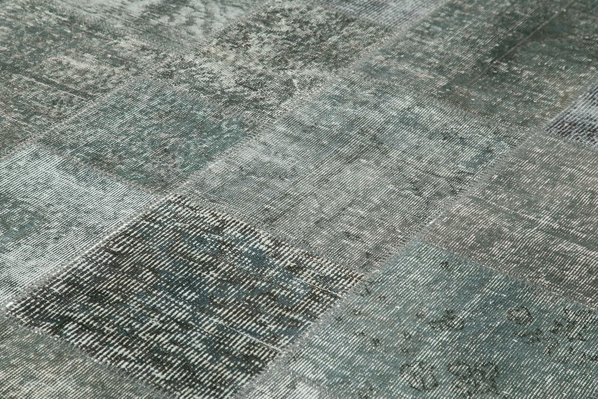 8 x 11 Grey Patchwork Rug- 3728