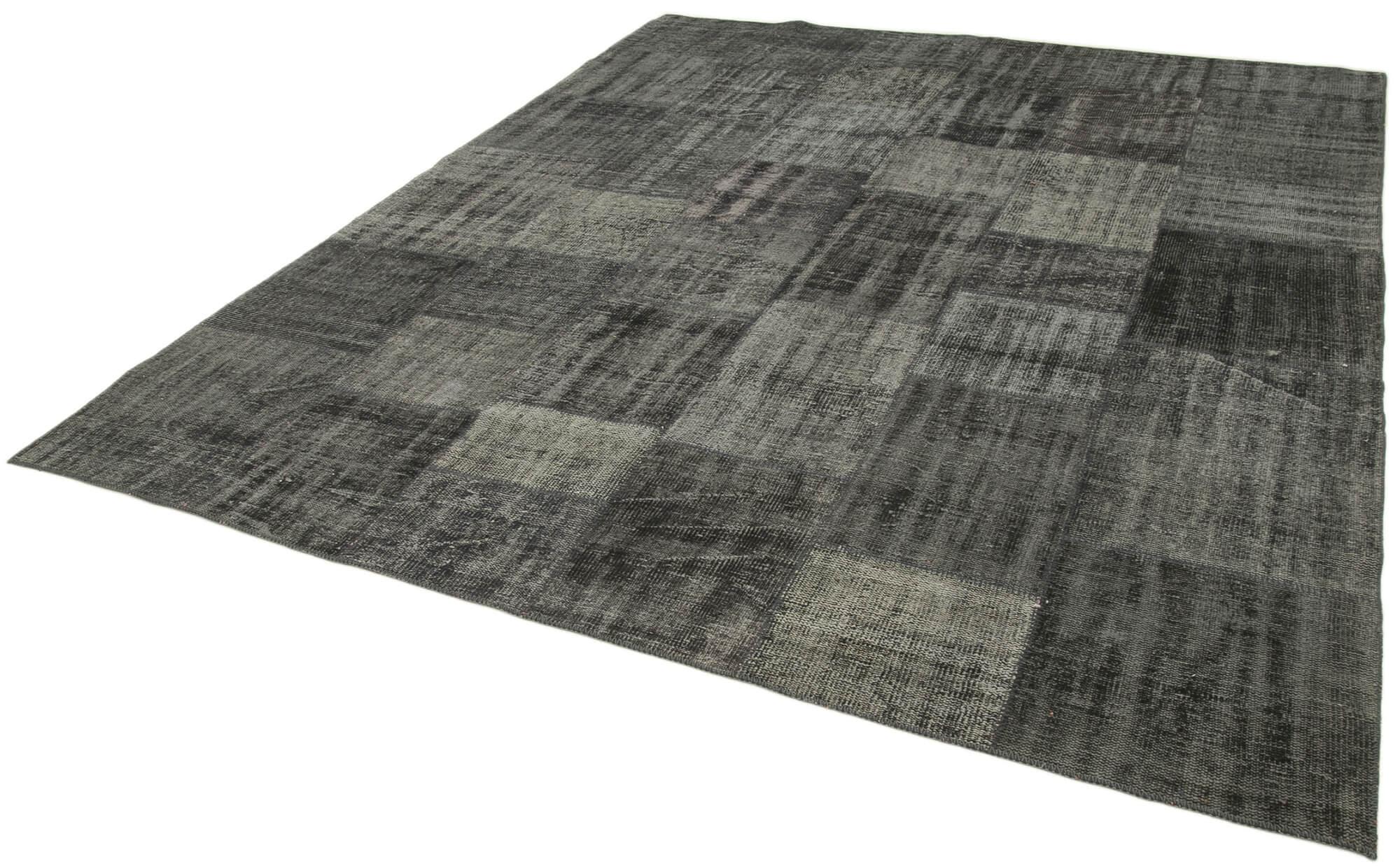 8 x 10 Black Patchwork Rug - 3761