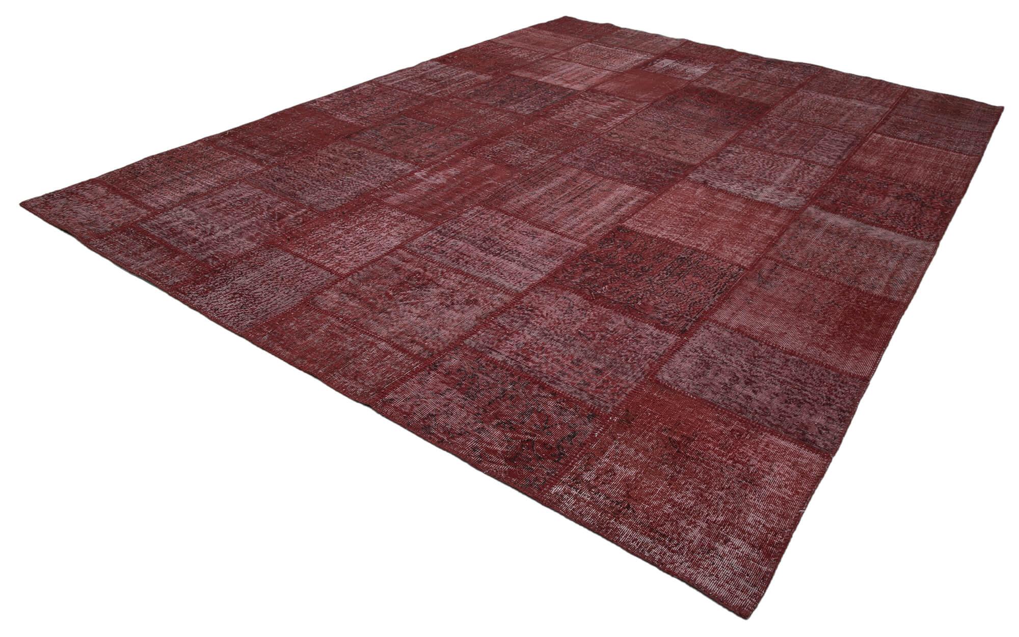 10 x 13 Red Patchwork Rug - 3776