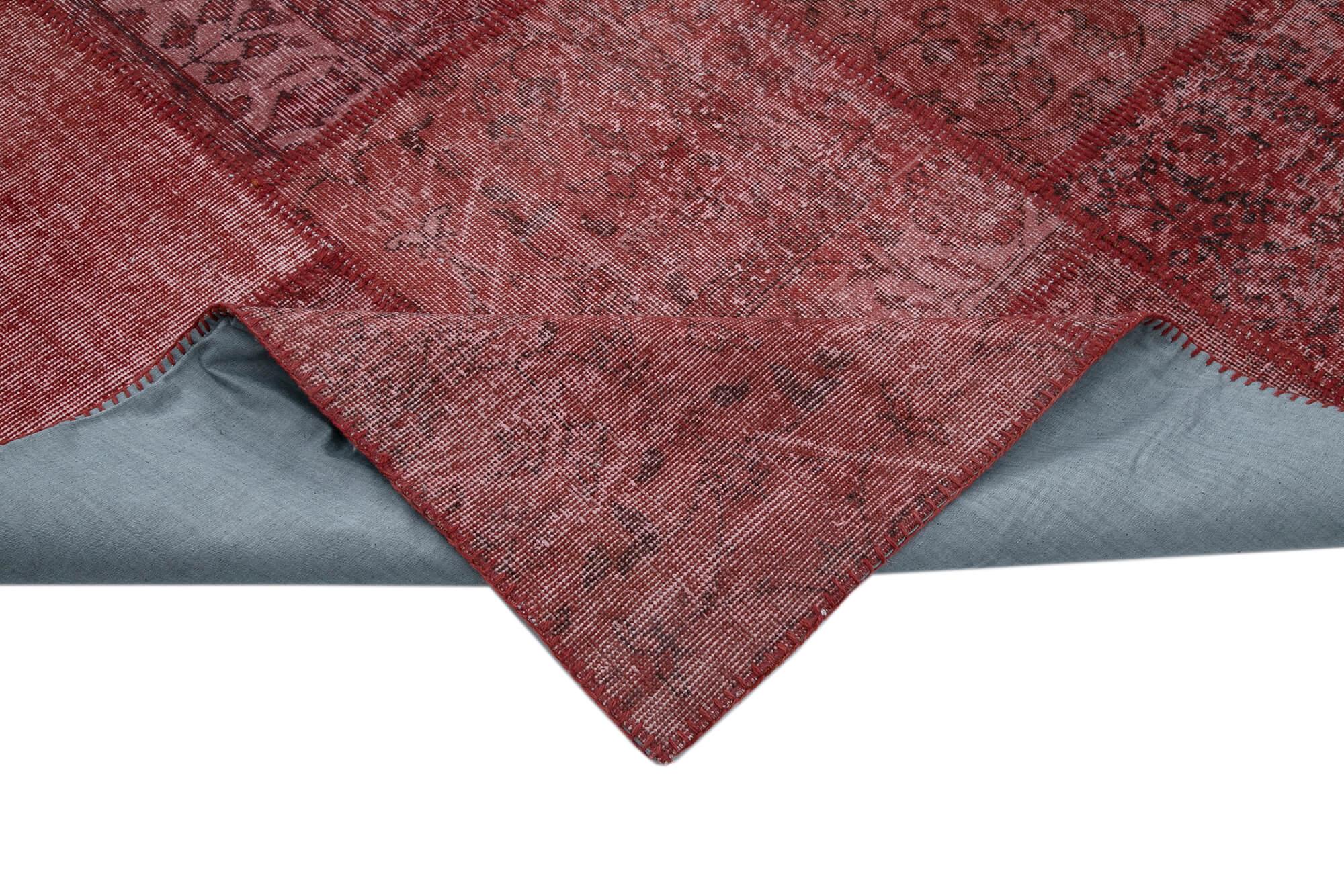 10 x 13 Red Patchwork Rug - 3776