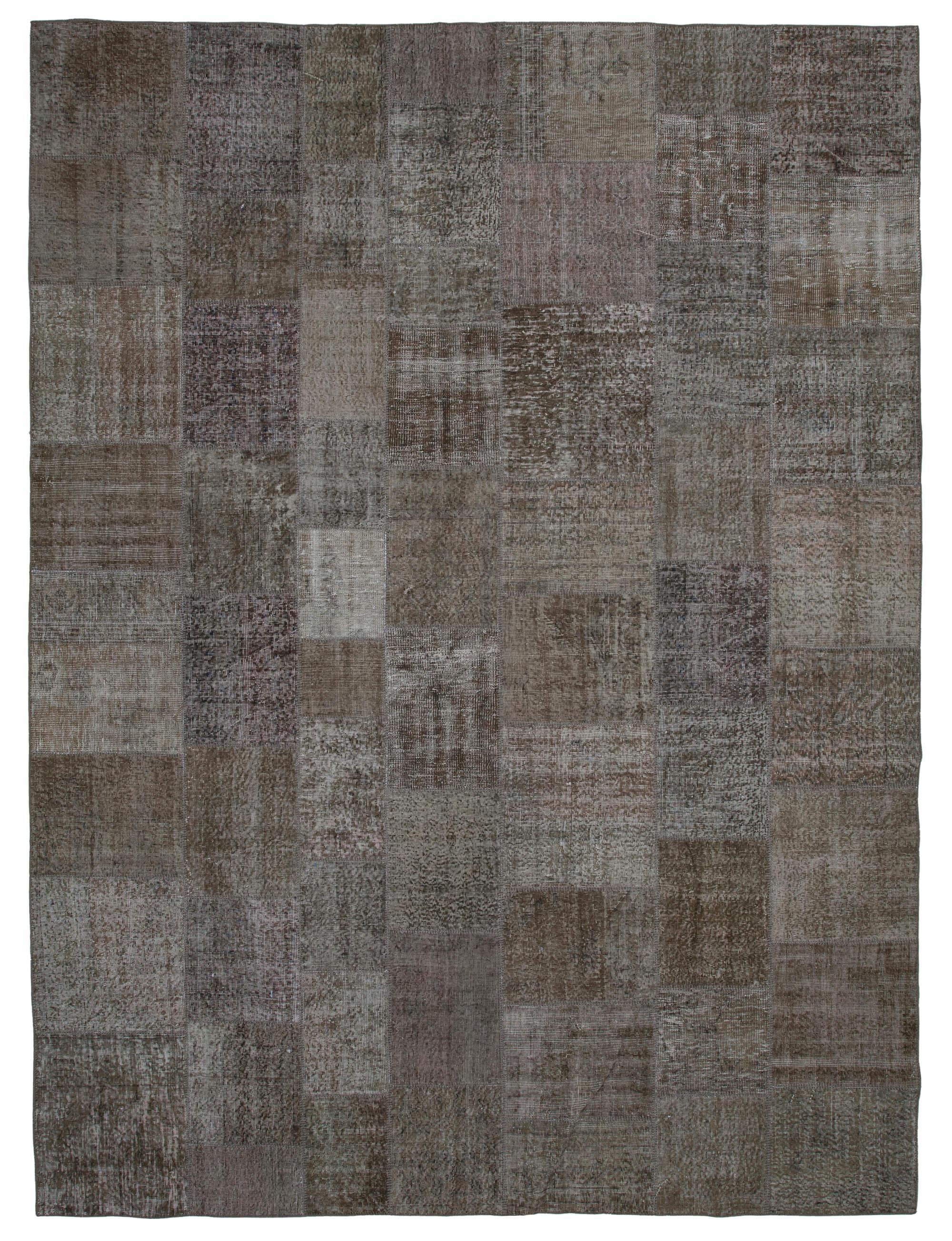 10 x 13 Brown Patchwork Rug - 3777