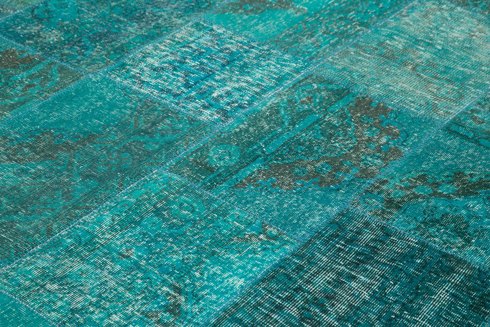 8 x 10 Turquoise Patchwork Rug - 3788