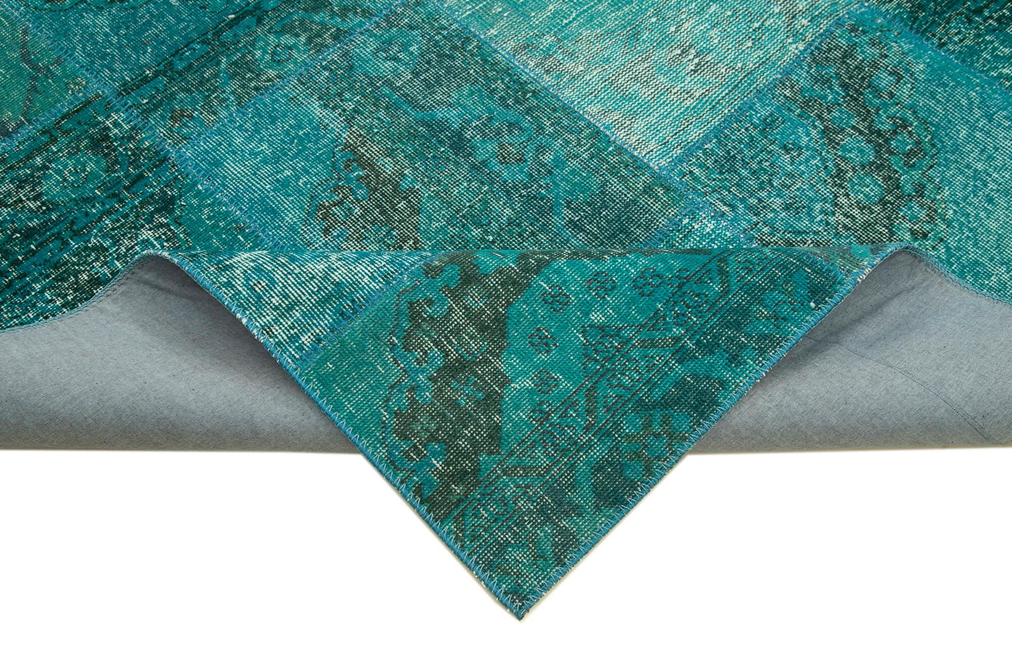 8 x 10 Turquoise Patchwork Rug - 3788