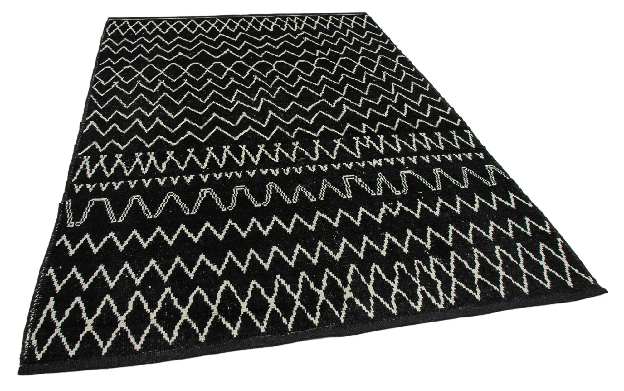 6 x 9 Black Moroccan Rug - 3989