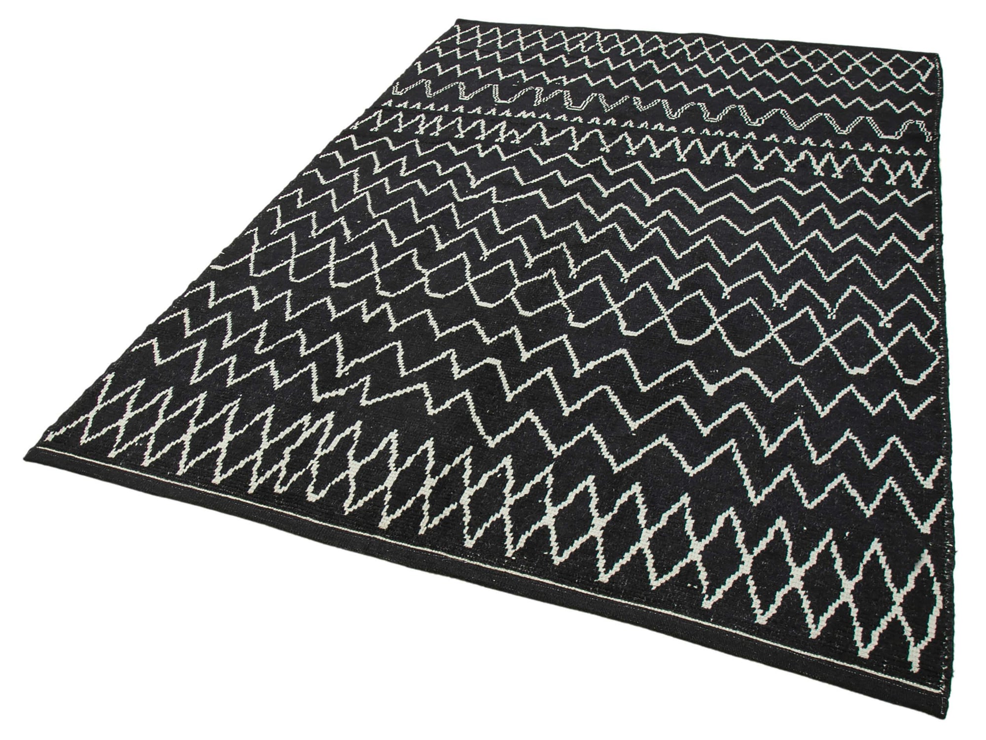 6 x 9 Black Moroccan Rug - 3989