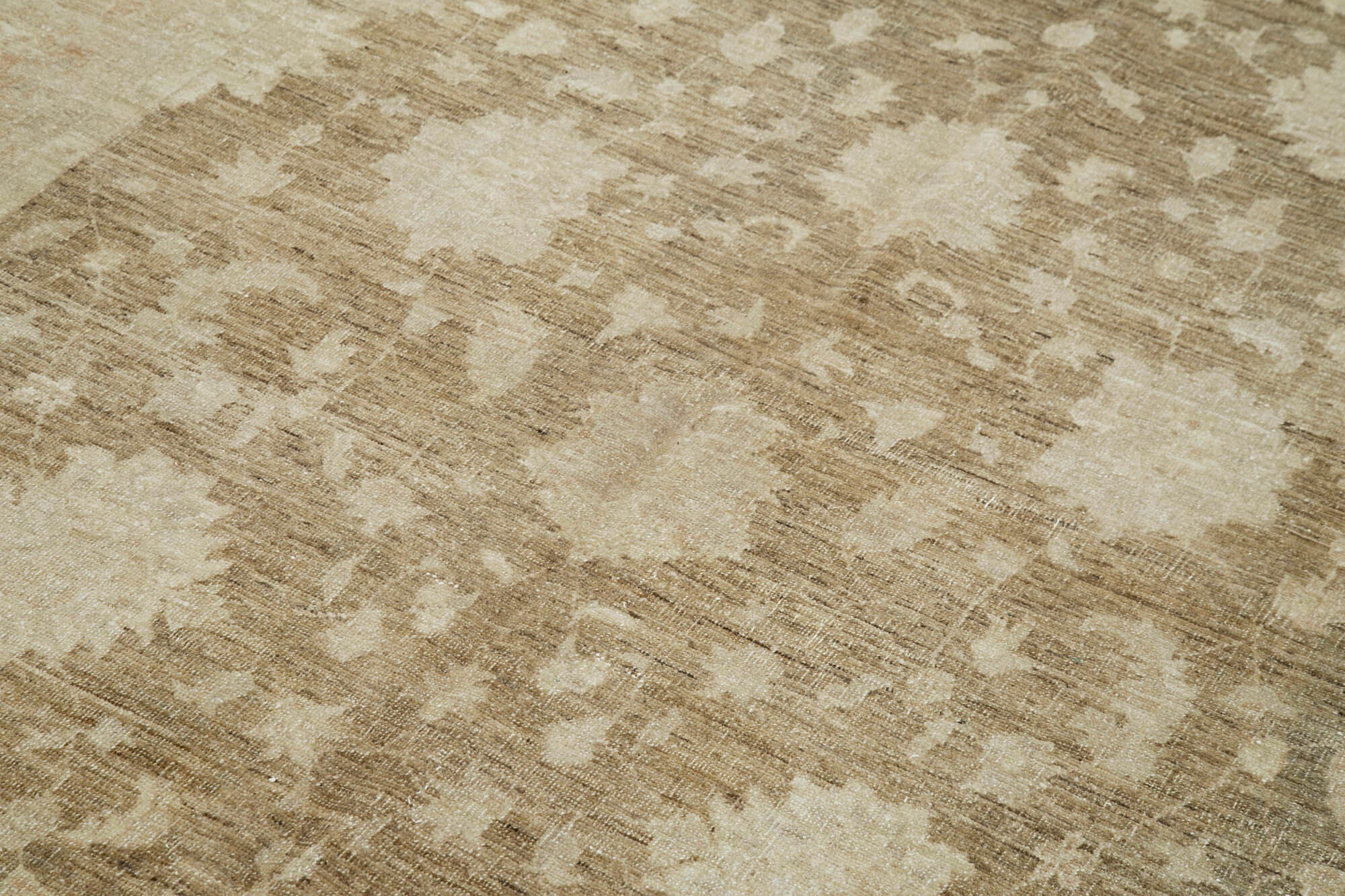 6 x 9 Beige Oushak Rug - 4258