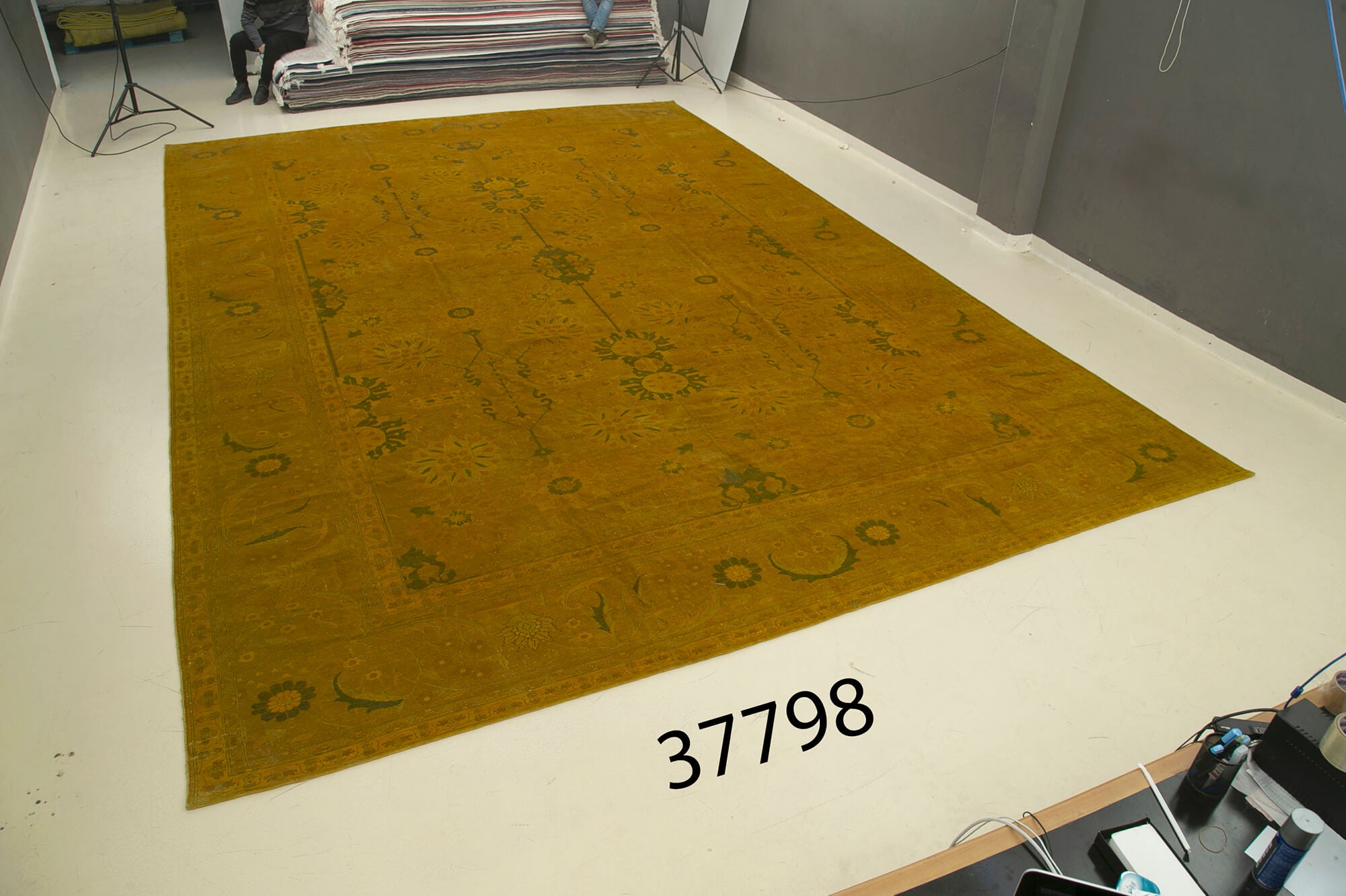 14 x 21 Yellow Oushak Rug - 4902