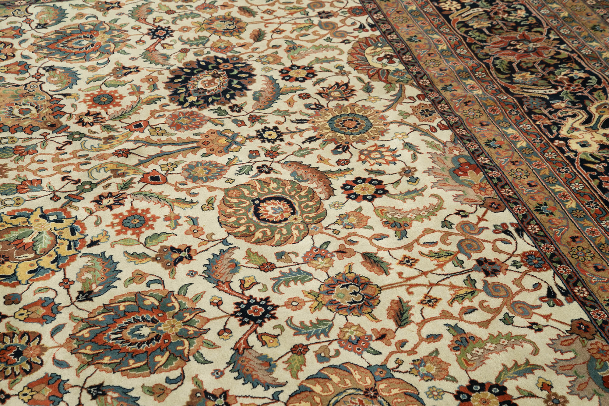 14 x 18 Beige Oushak Rug - 4905