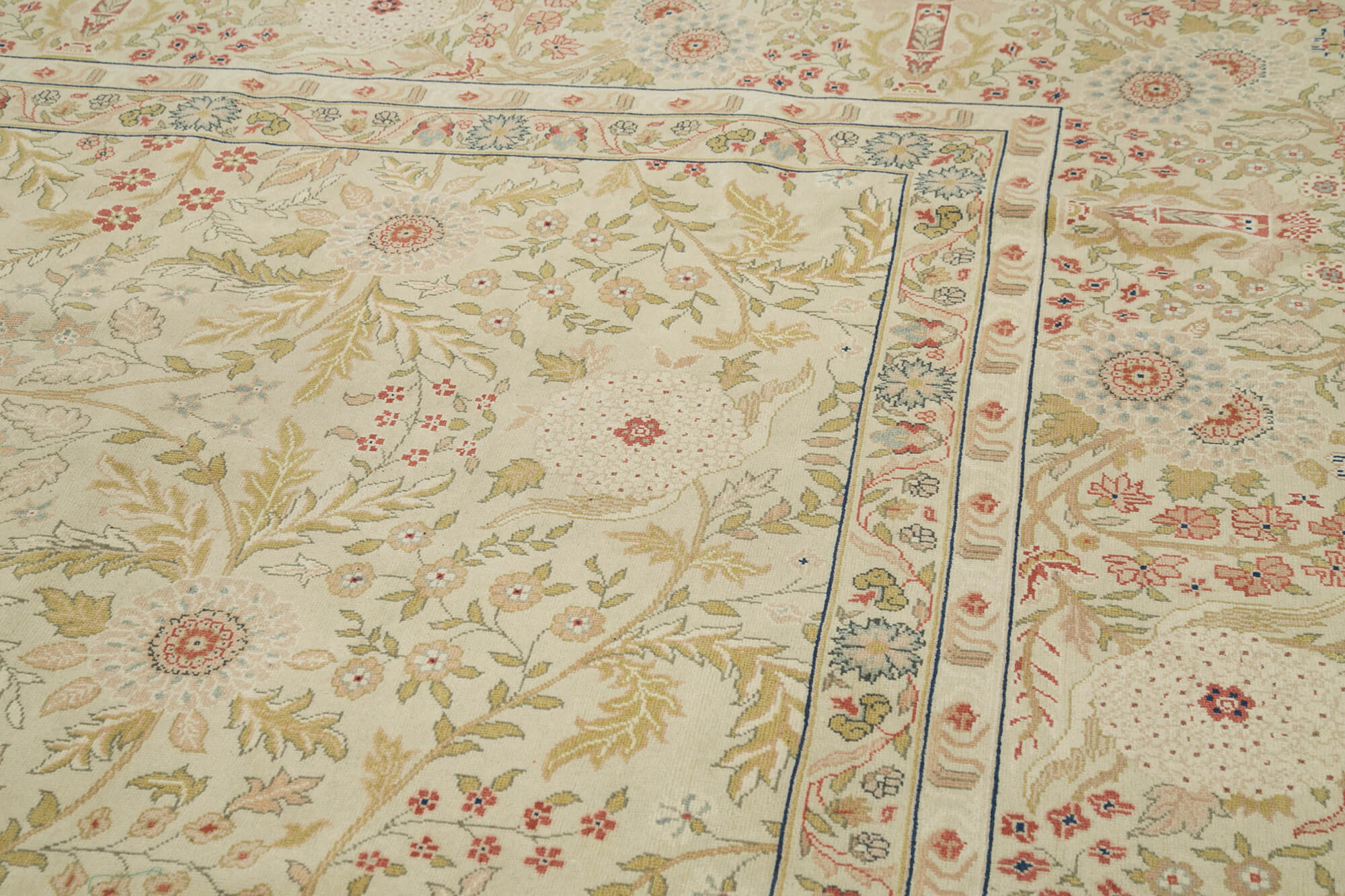 13 x 16 Beige Oushak Rug - 4914