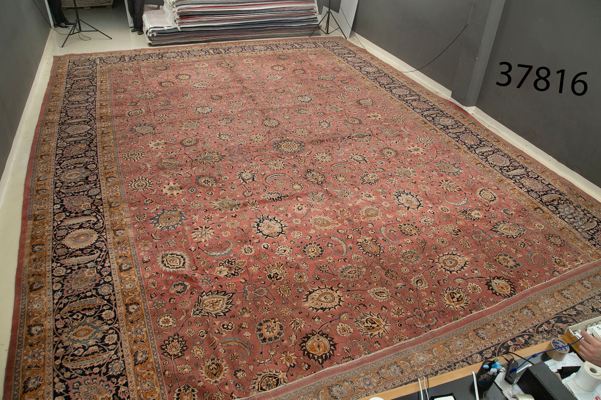 19 x 28 Red Oushak Rug - 4919