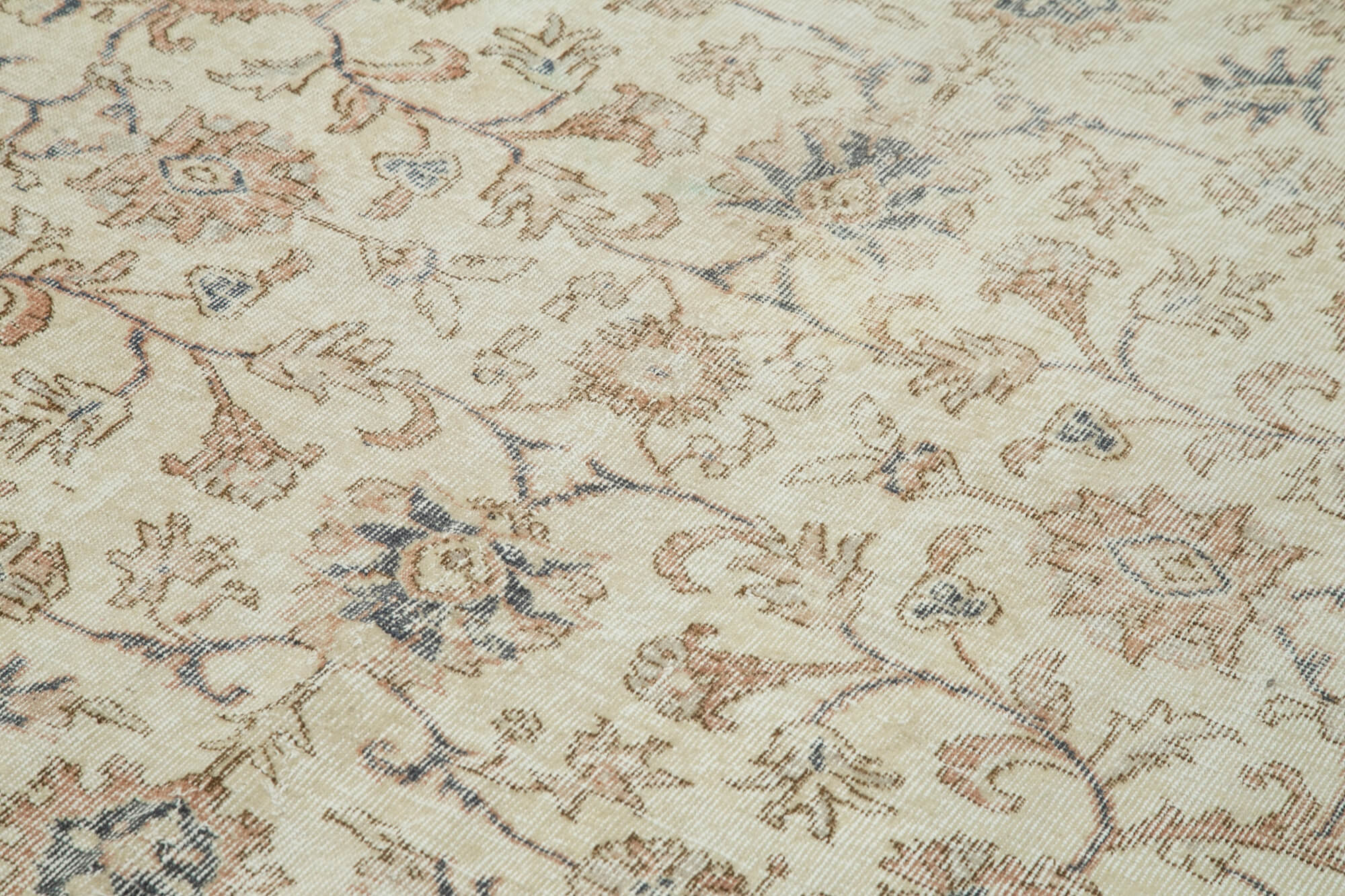 7 x 10 Beige Turkish Vintage Area Rug - 4928