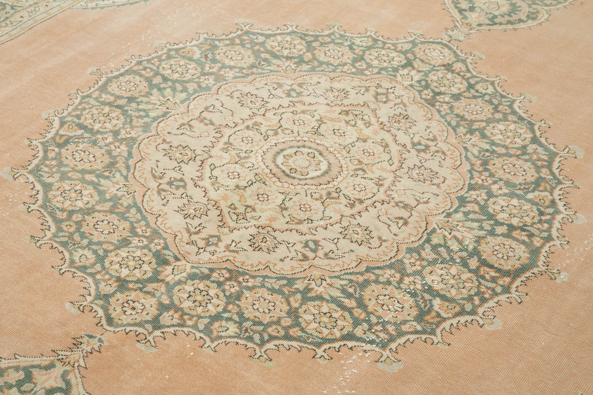 7 x 10 Beige Vintage Rug - 4935