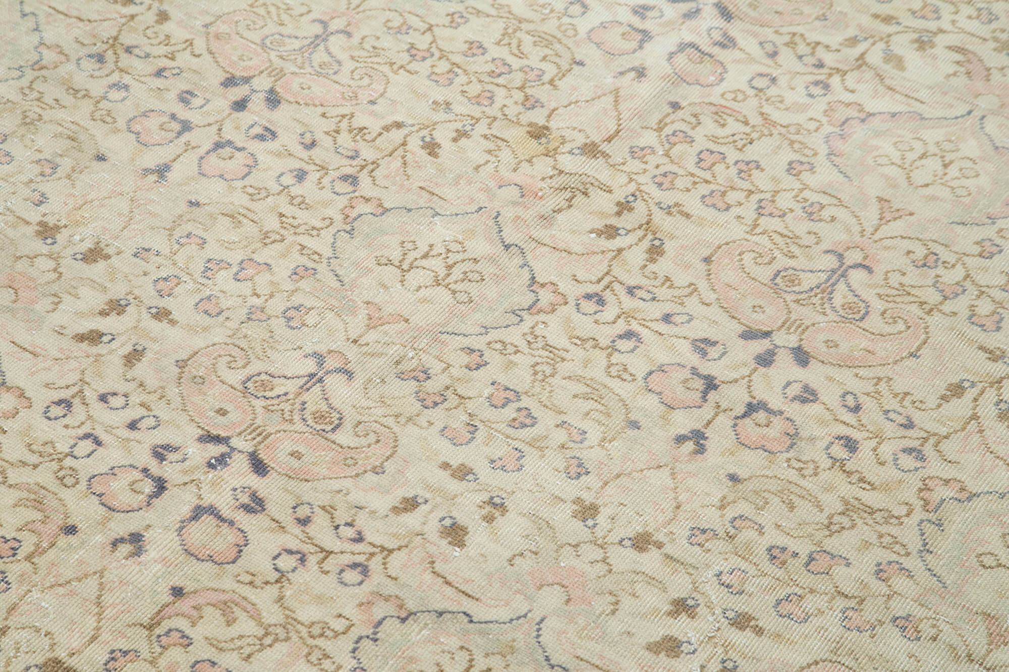 7 x 10 Beige Vintage Rug - 4984