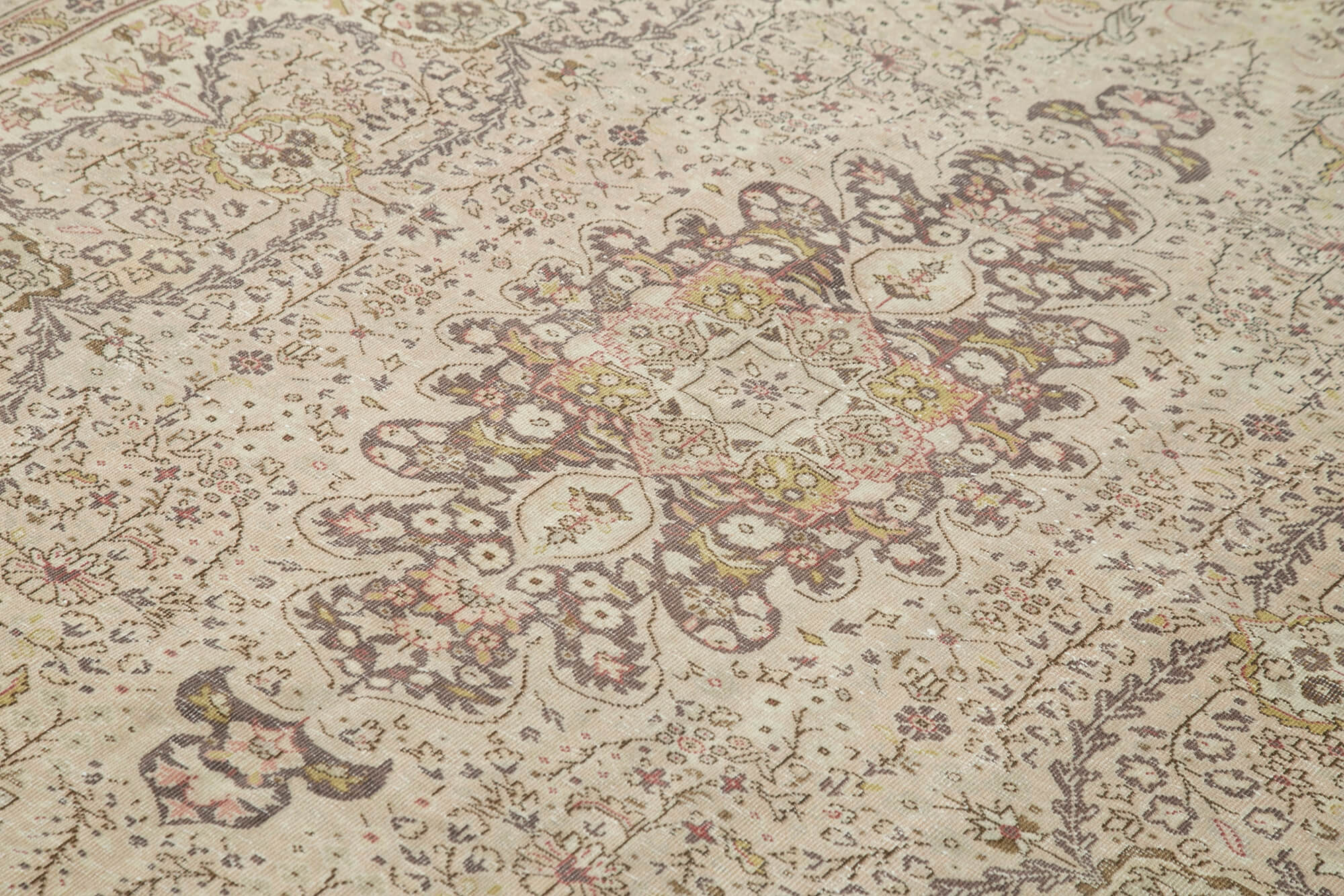 7 x 9 Beige Vintage Rug - 4985