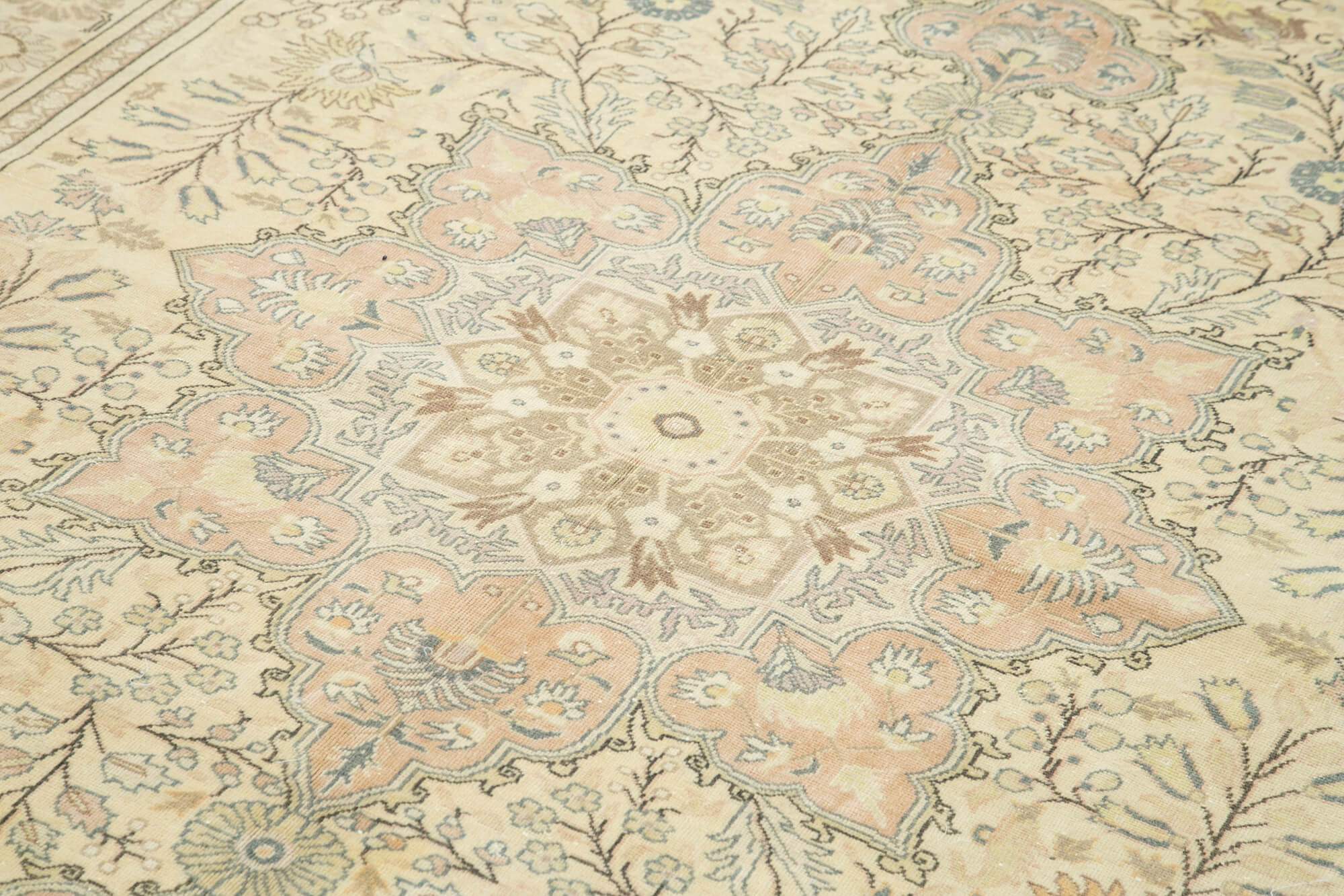 6 x 10 Beige Vintage Rug - 4990