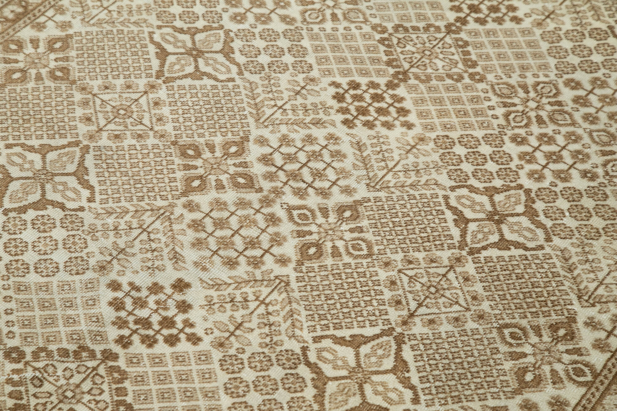 5 x 7 Beige Vintage Rug - 4994