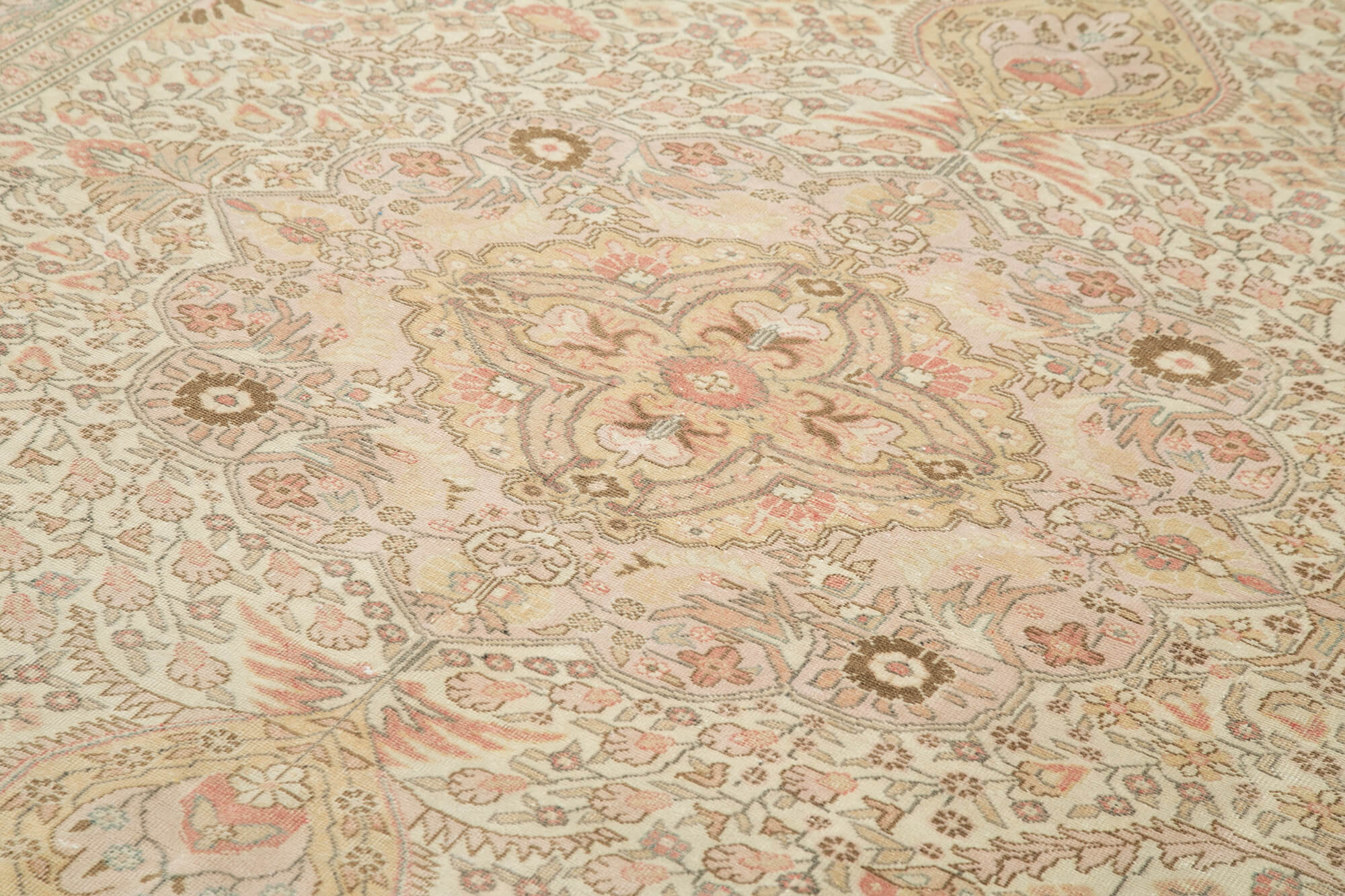 7 x 10 Beige Vintage Rug - 5000