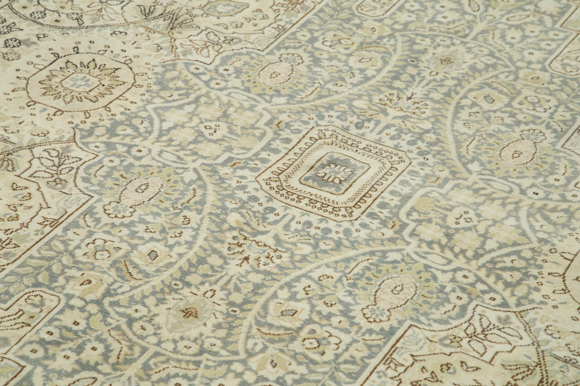 7 x 10 Beige Vintage Rug - 5007