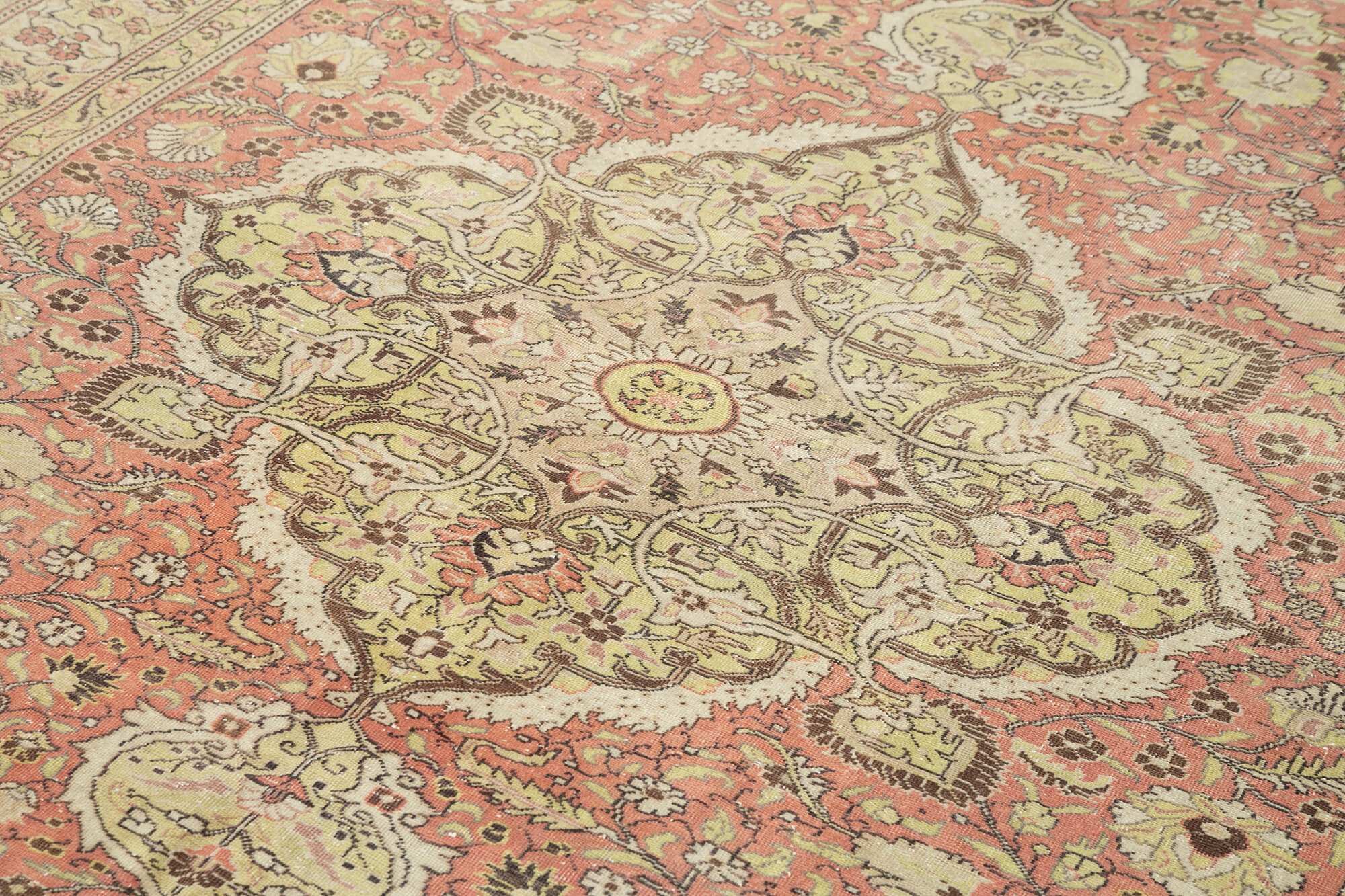 6 x 10 Beige Vintage Rug - 5009