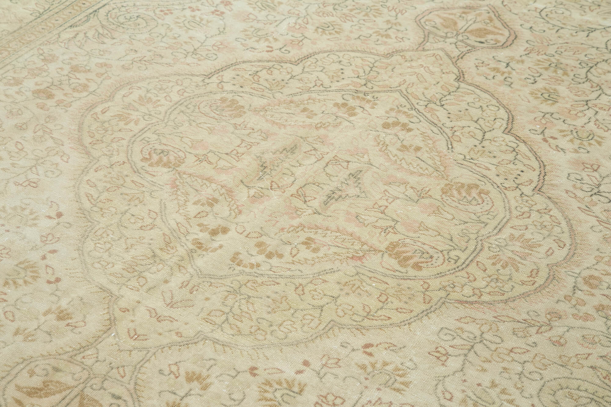 7 x 11 Beige Vintage Rug - 5020