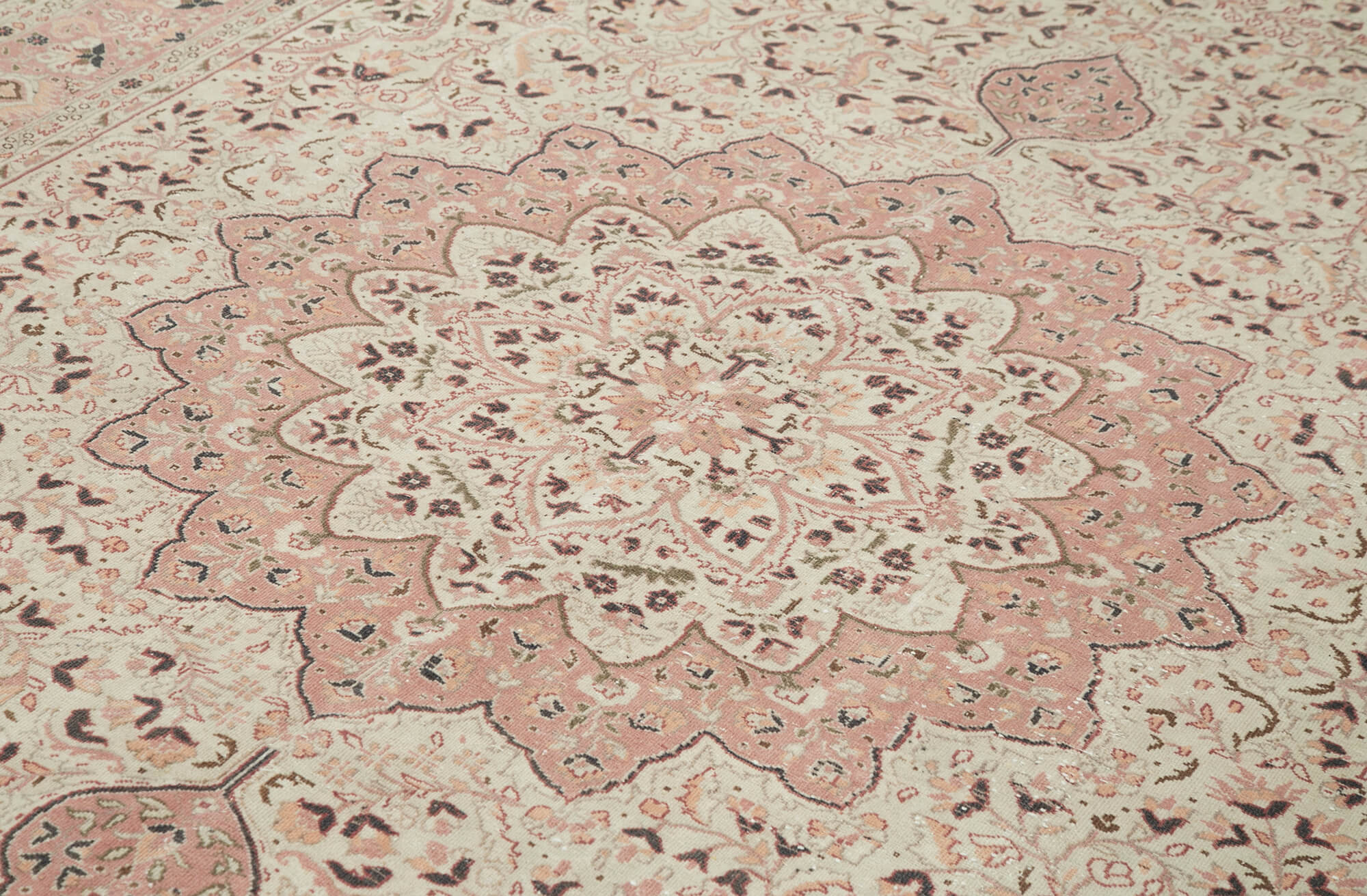 7 x 10 Beige Vintage Rug - 5022