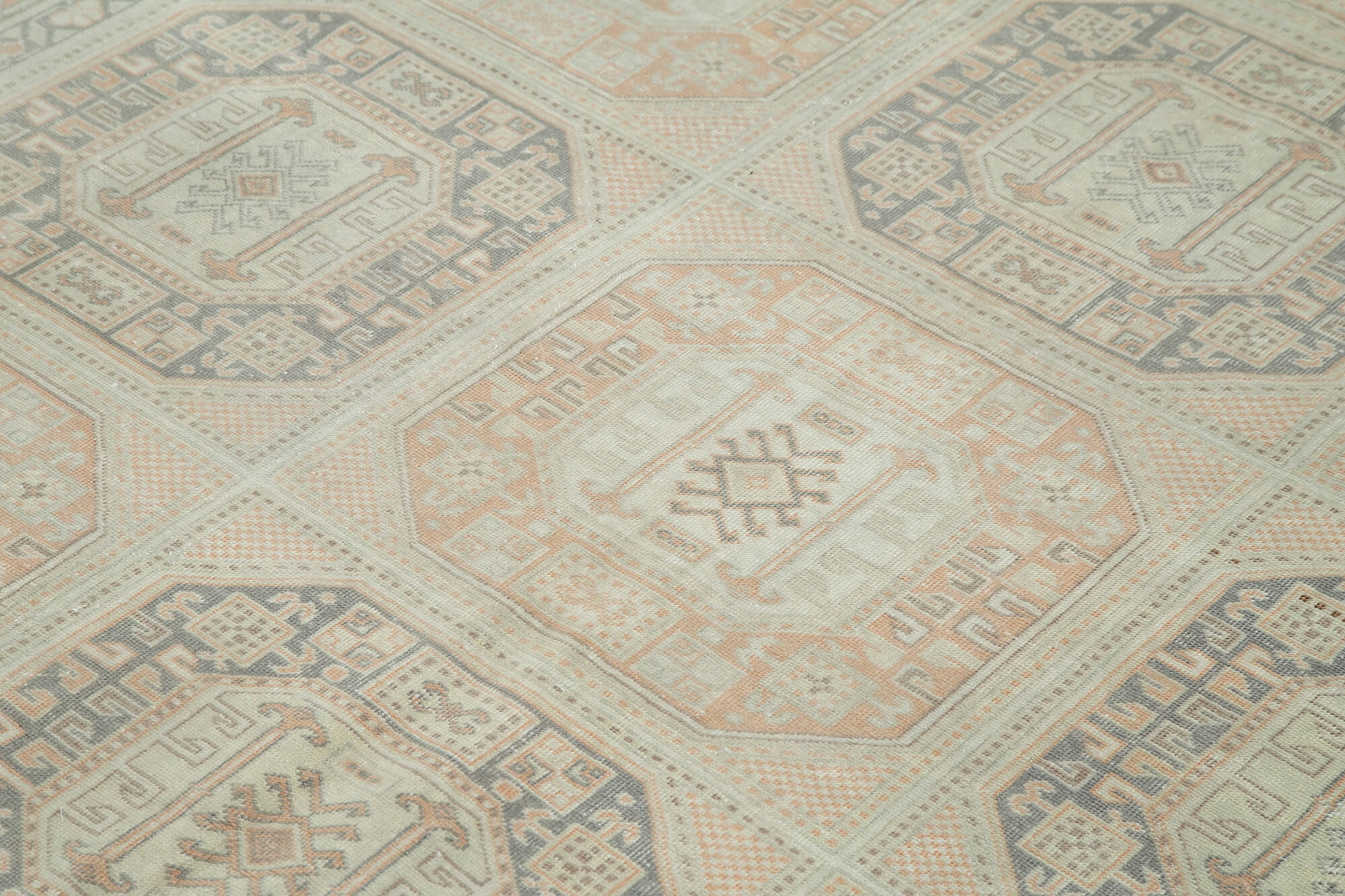 6 x 10 Beige Vintage Rug - 5056