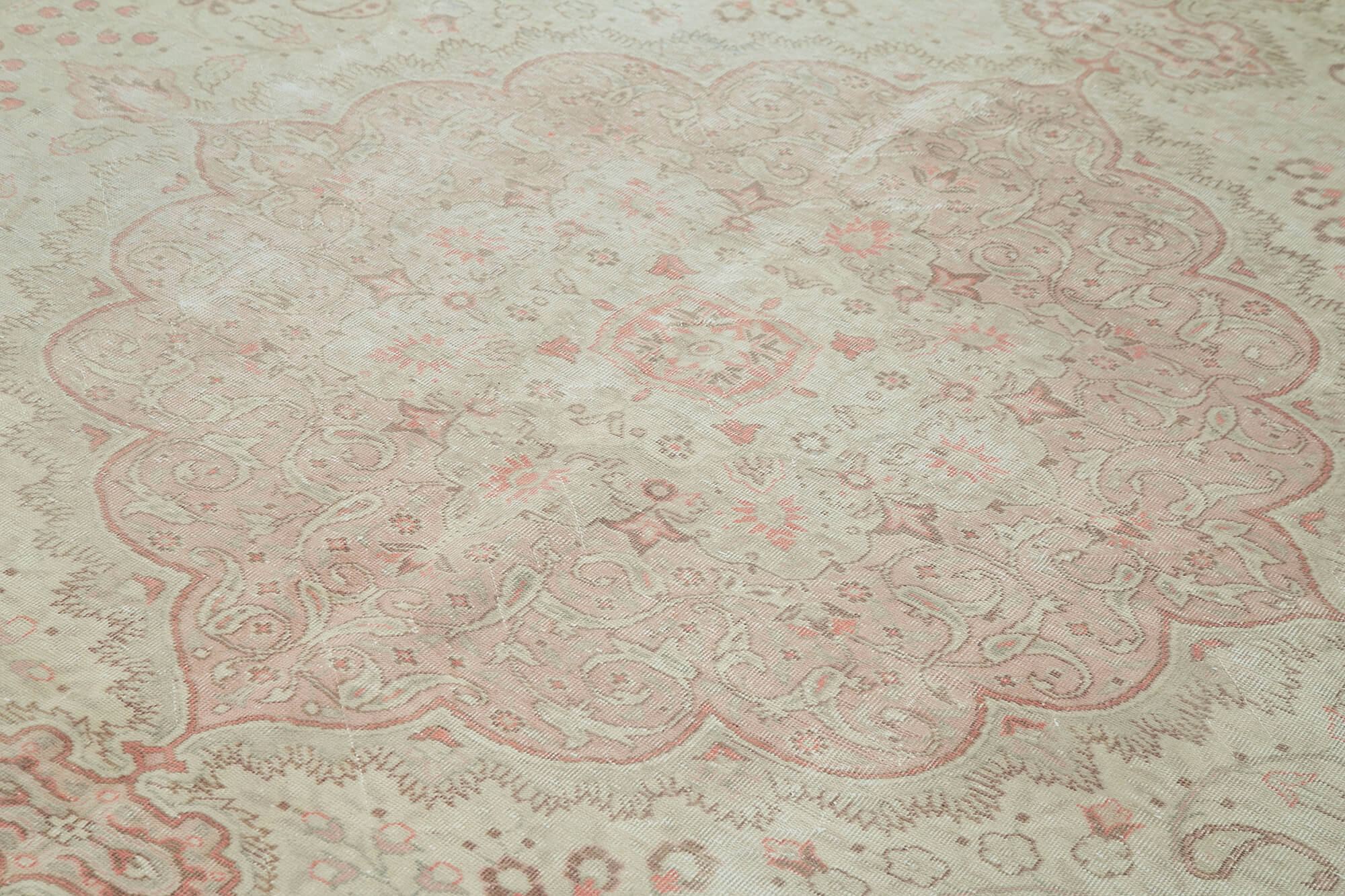 8 x 13 Beige Vintage Rug - 5078