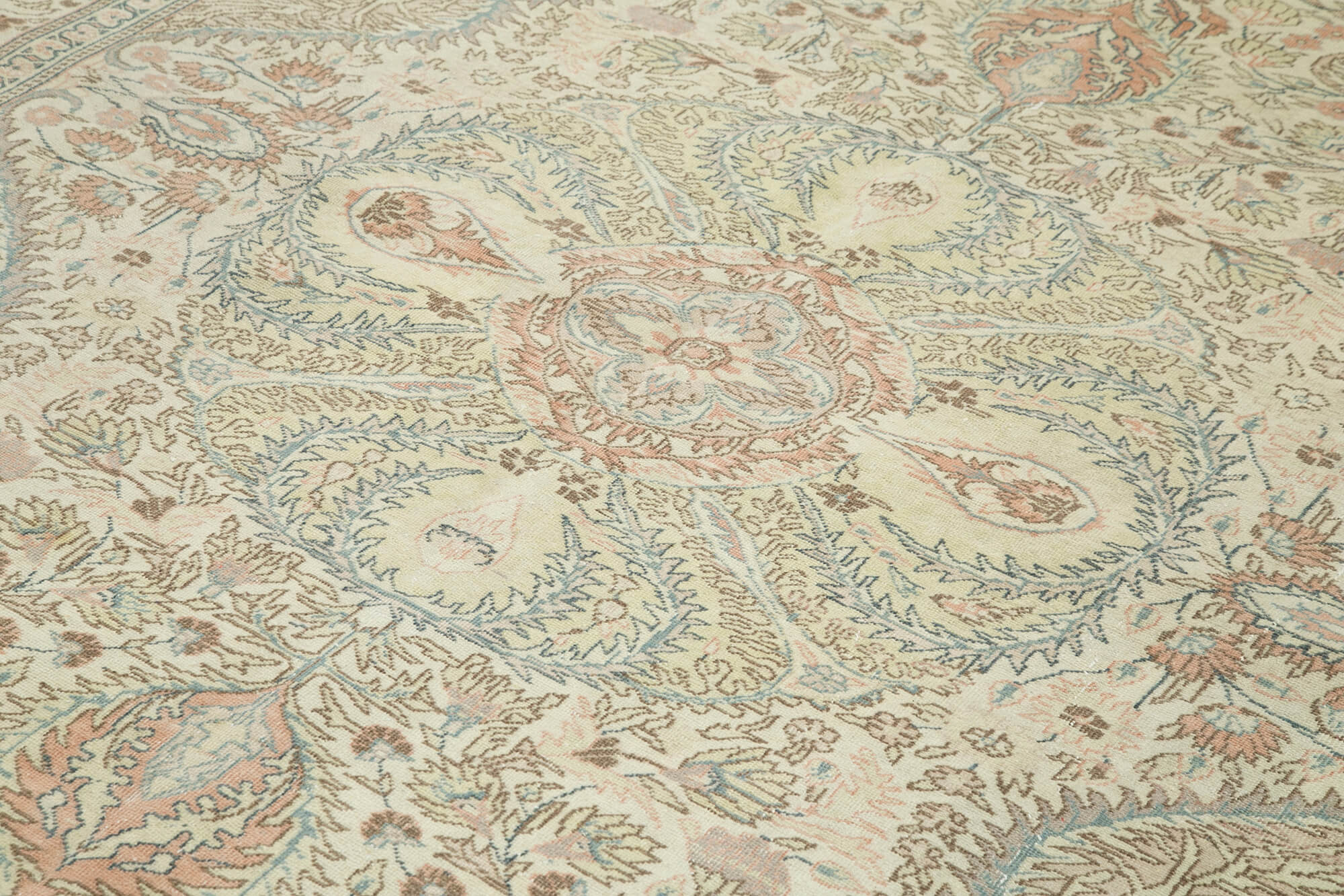 7 x 11 Beige Vintage Rug - 5095