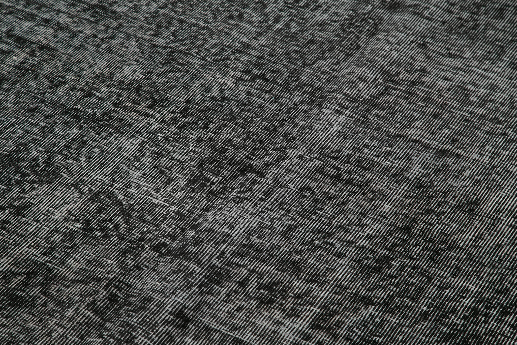 5 x 8 Black Overdyed Rug - 5548