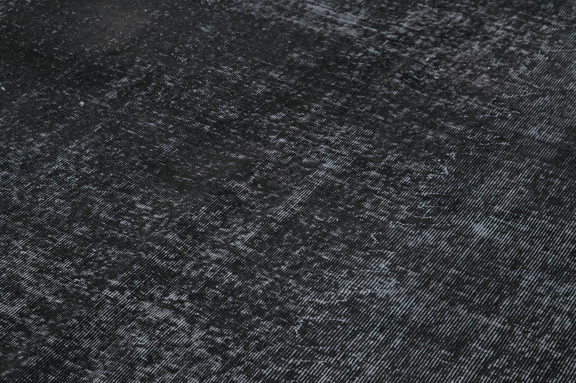 6 x 10 Black Overdyed Rug - 5551