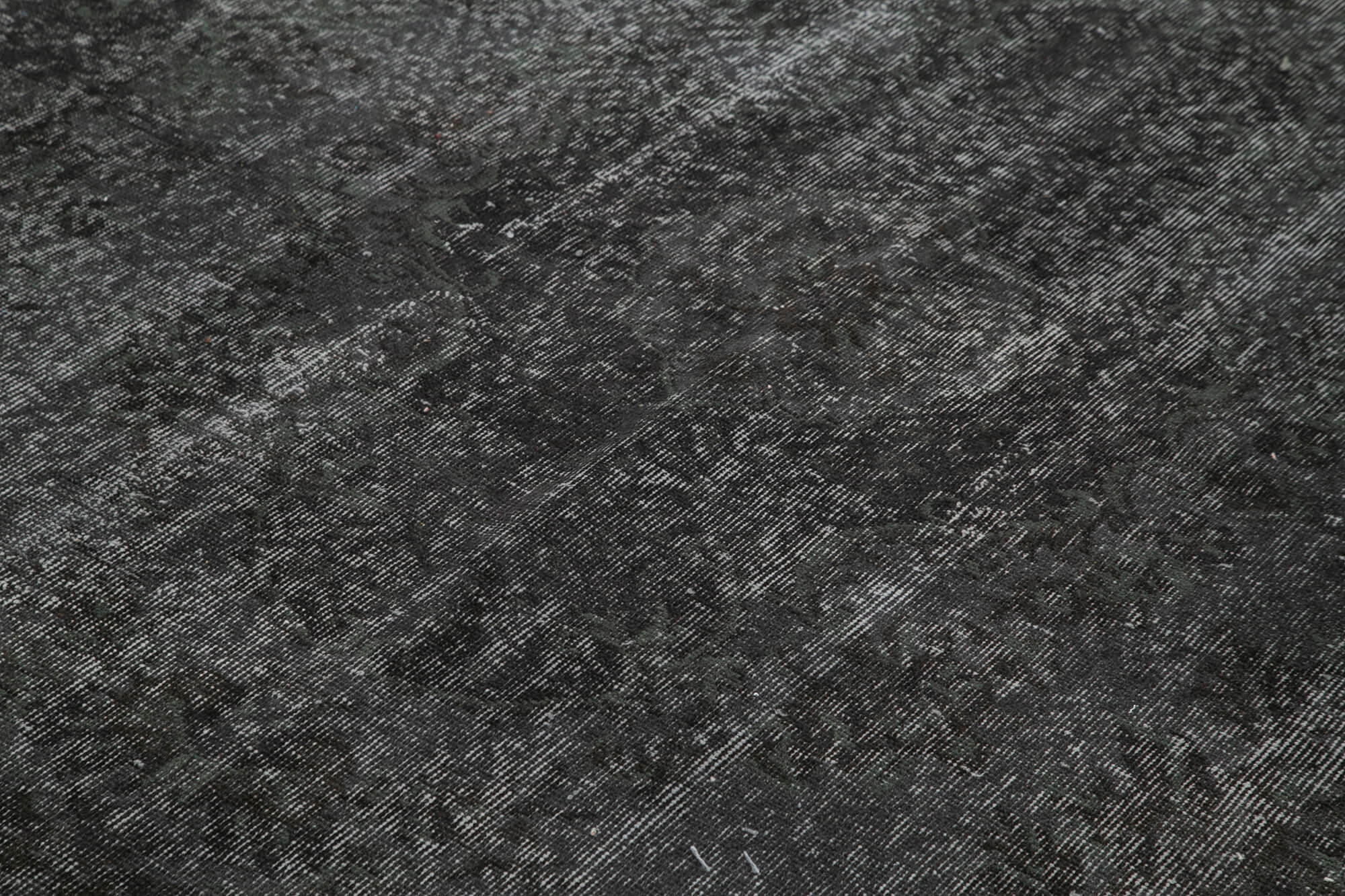 6 x 10 Black Overdyed Rug - 5557