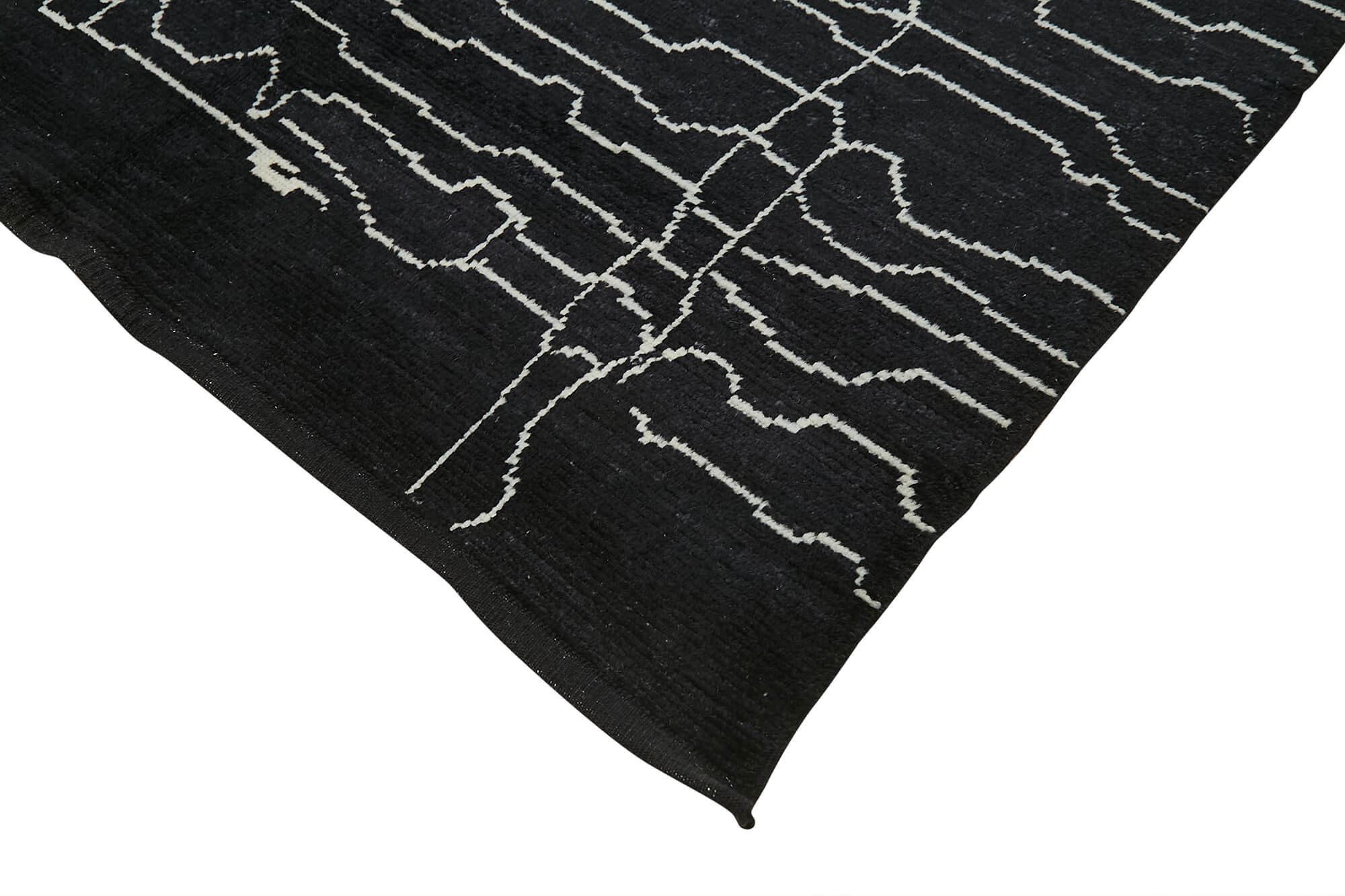 6 x 10 Black Moroccan Rug - 5741