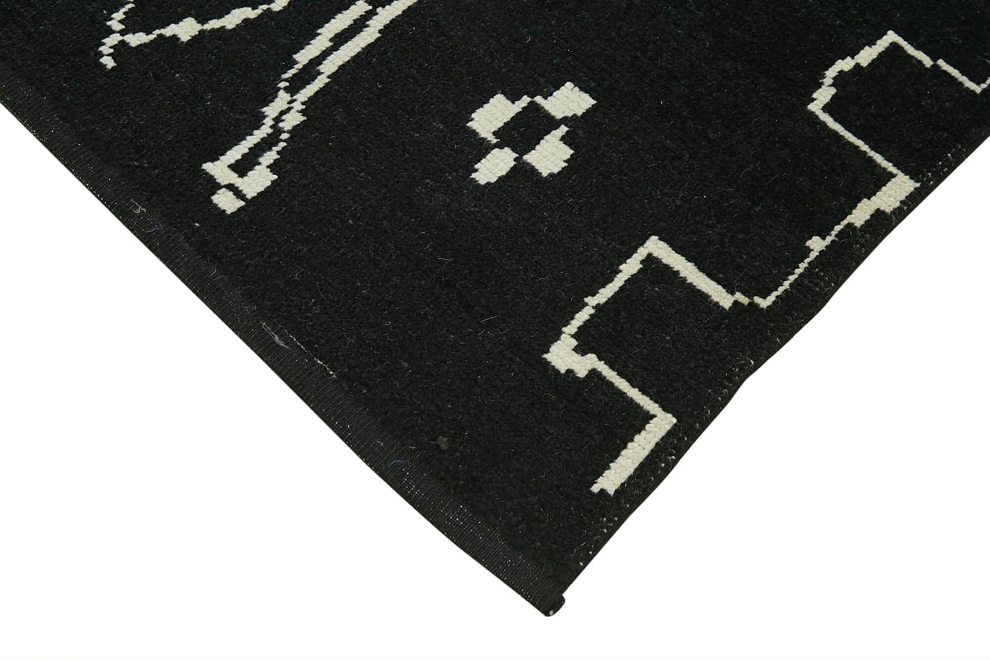 6 x 9 Black Moroccan Rug - 5742