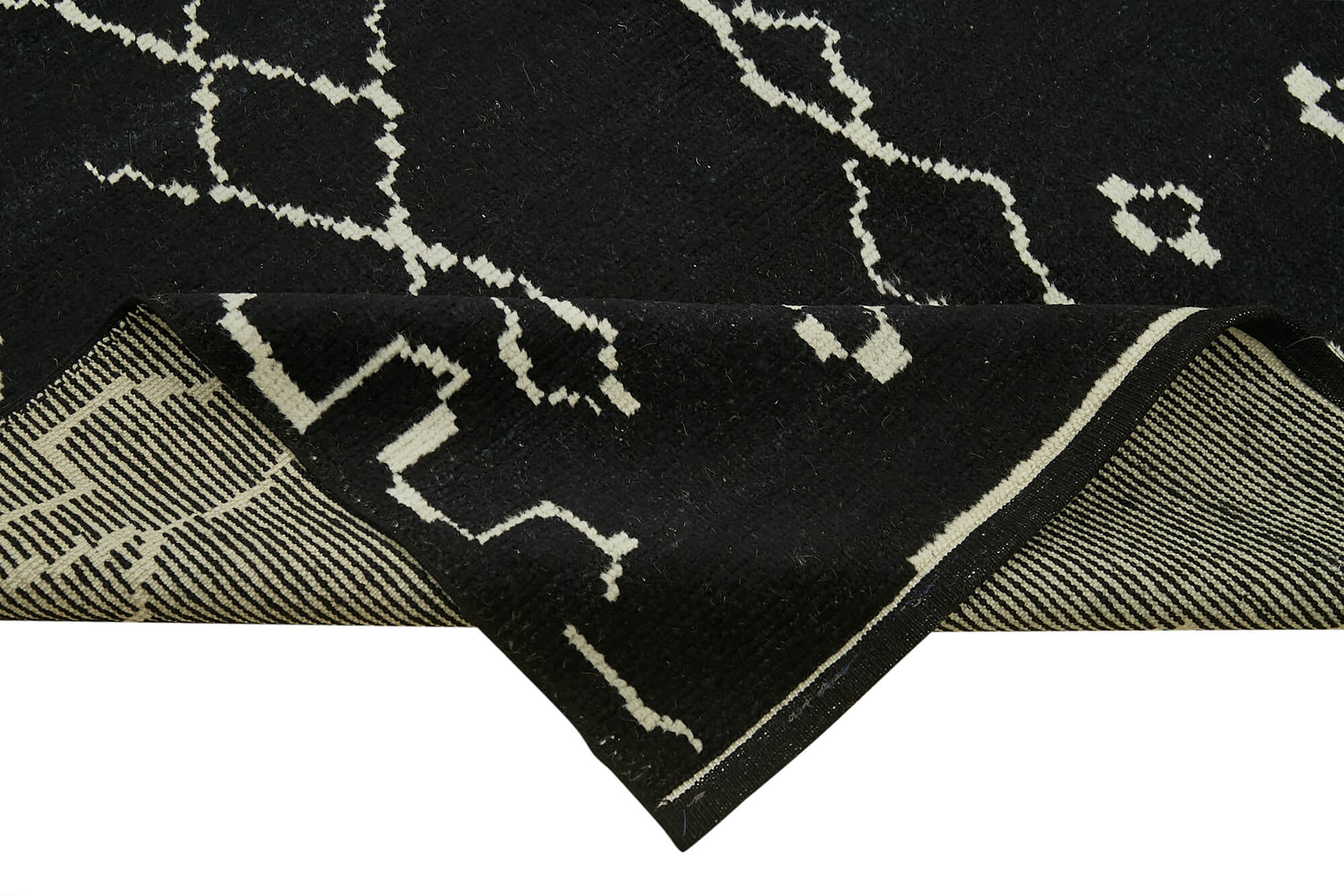 6 x 9 Black Moroccan Rug - 5742