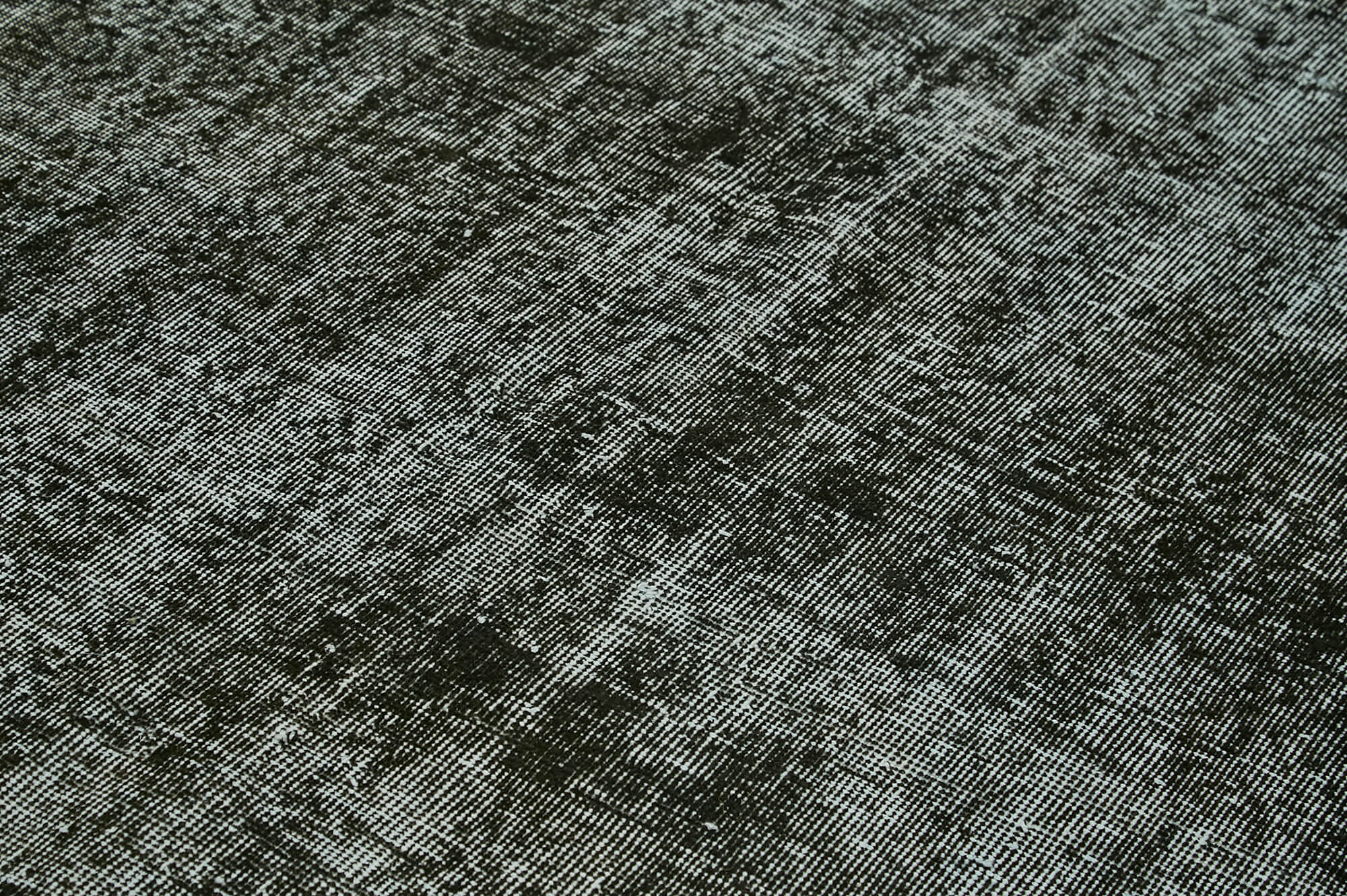 6 x 10 Black Overdyed Rug - 5972