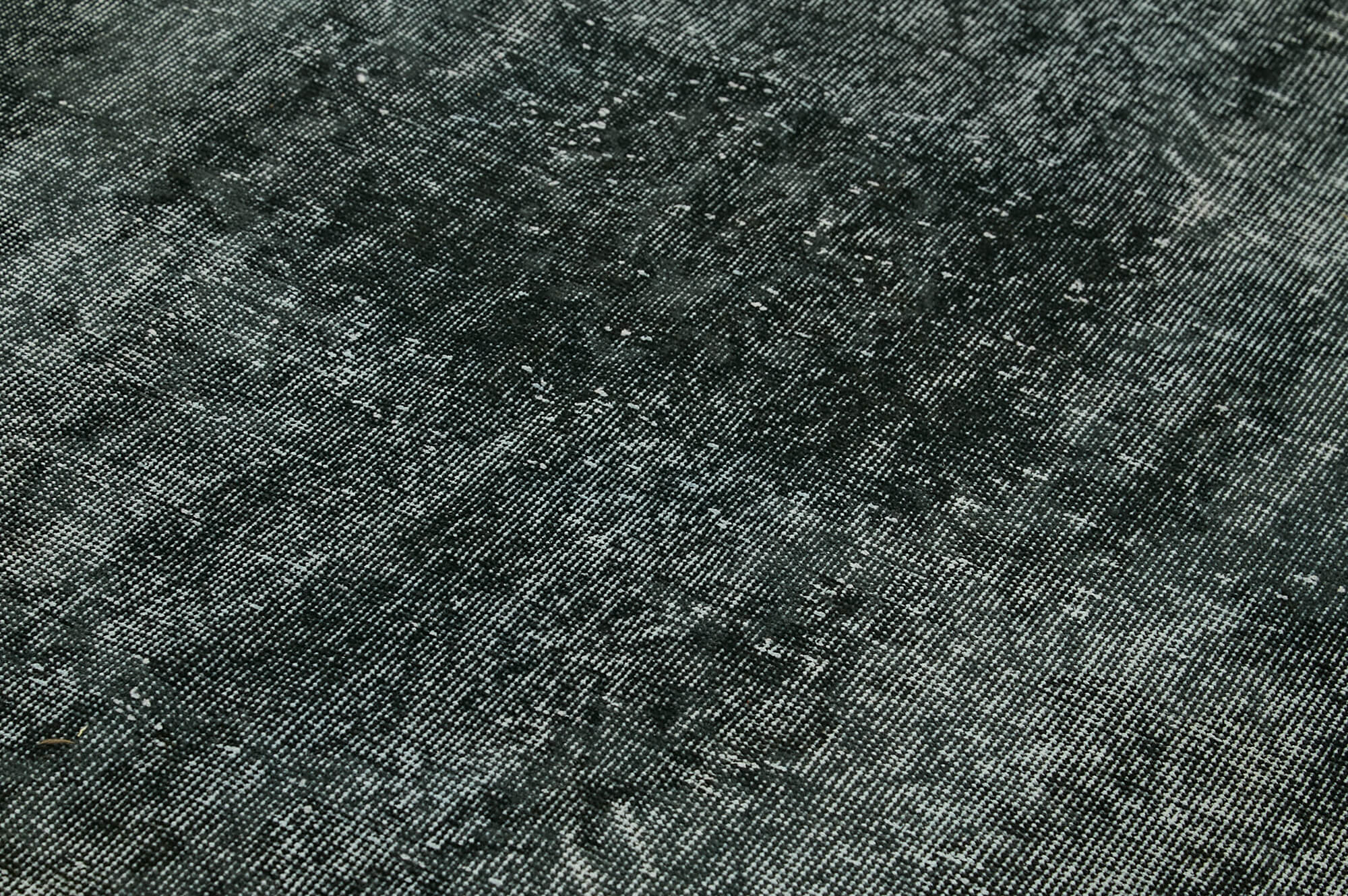 6 x 9 Black Overdyed Rug - 5983