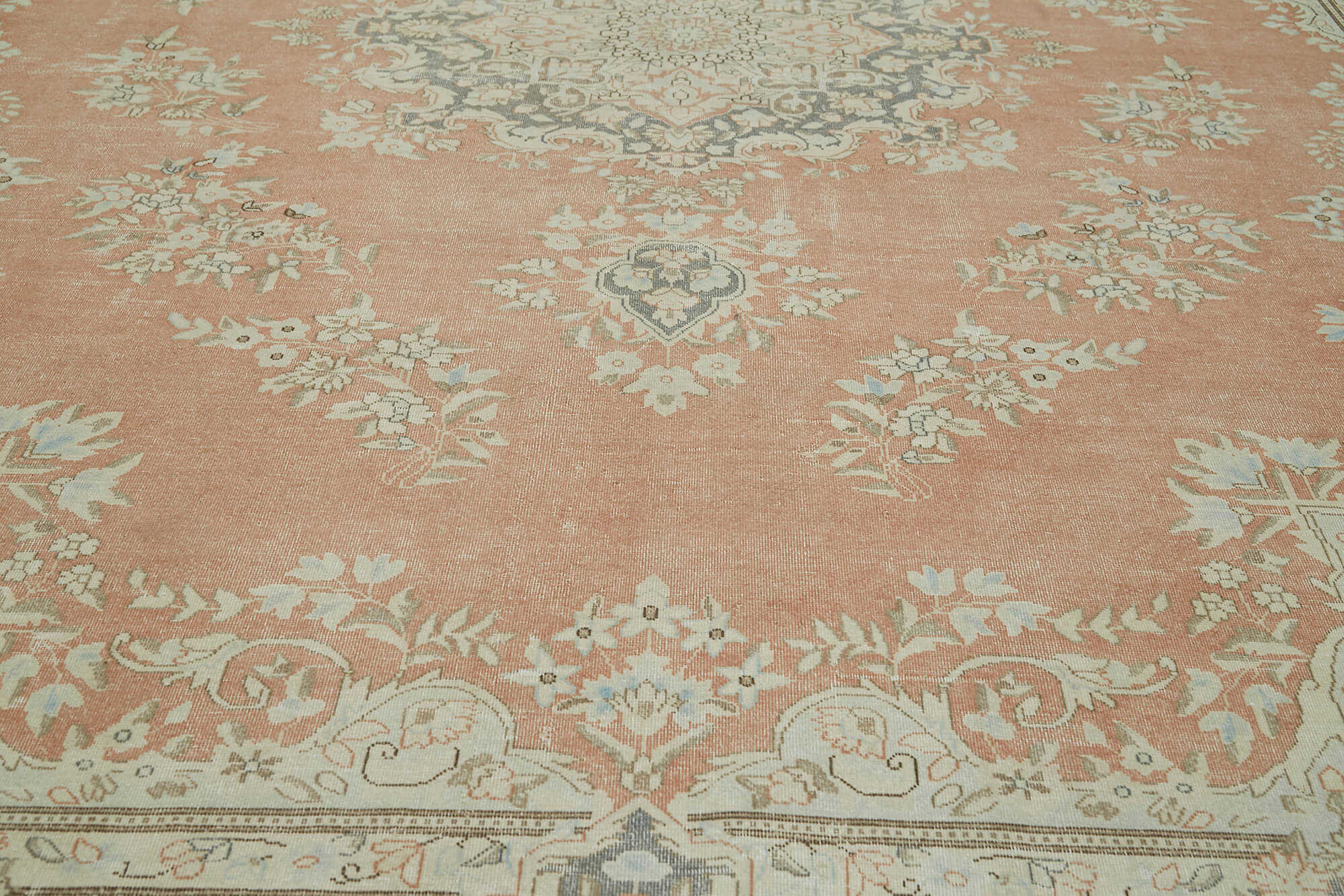 10 x 14 Beige Vintage Large Area Rug - 6308