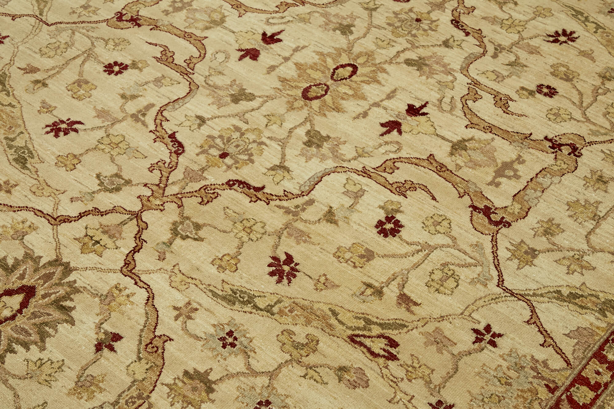 8 x 10 Beige Oushak Rug - 6484