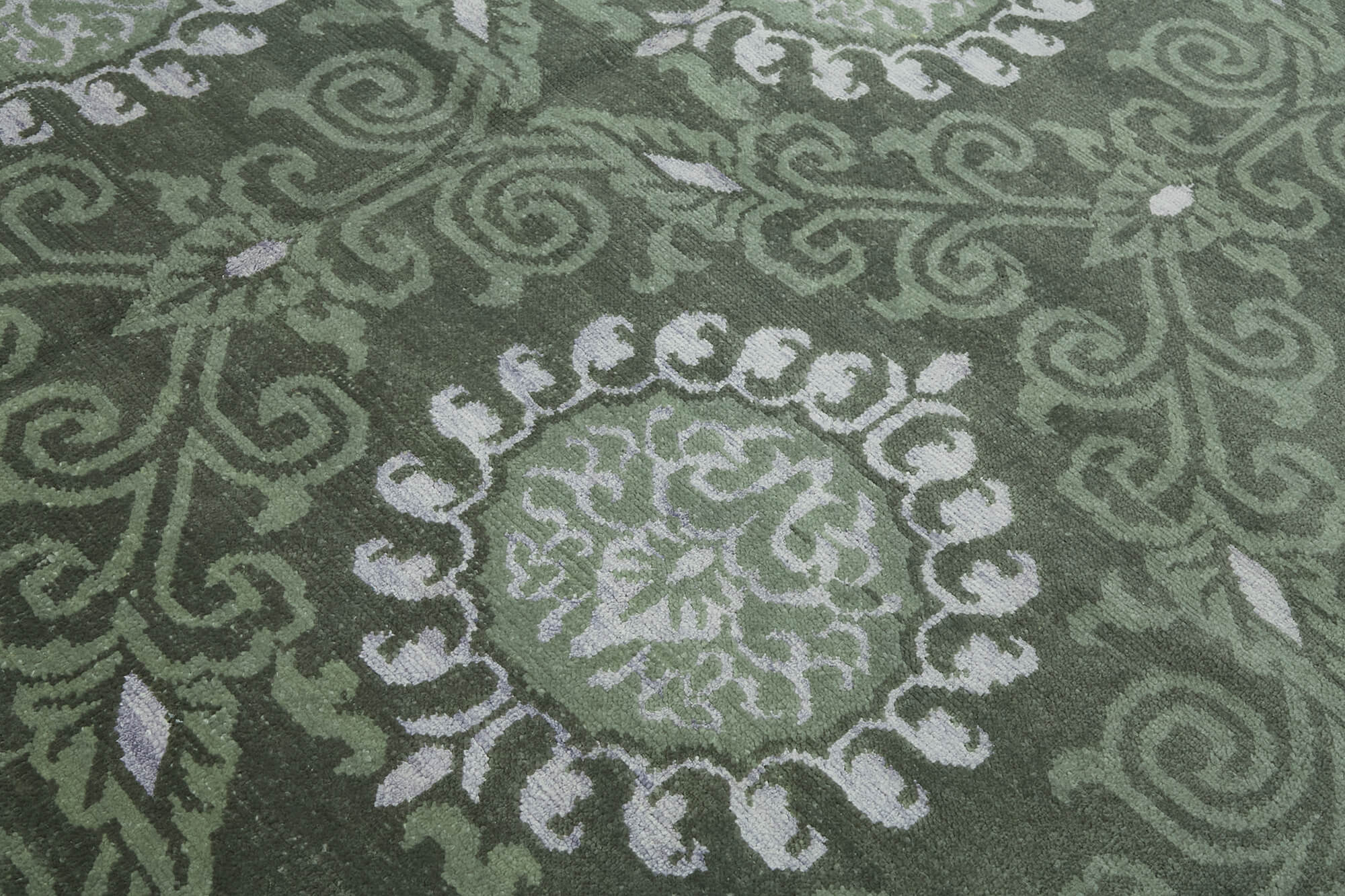 8 x 10 Green Oushak Rug - 6875