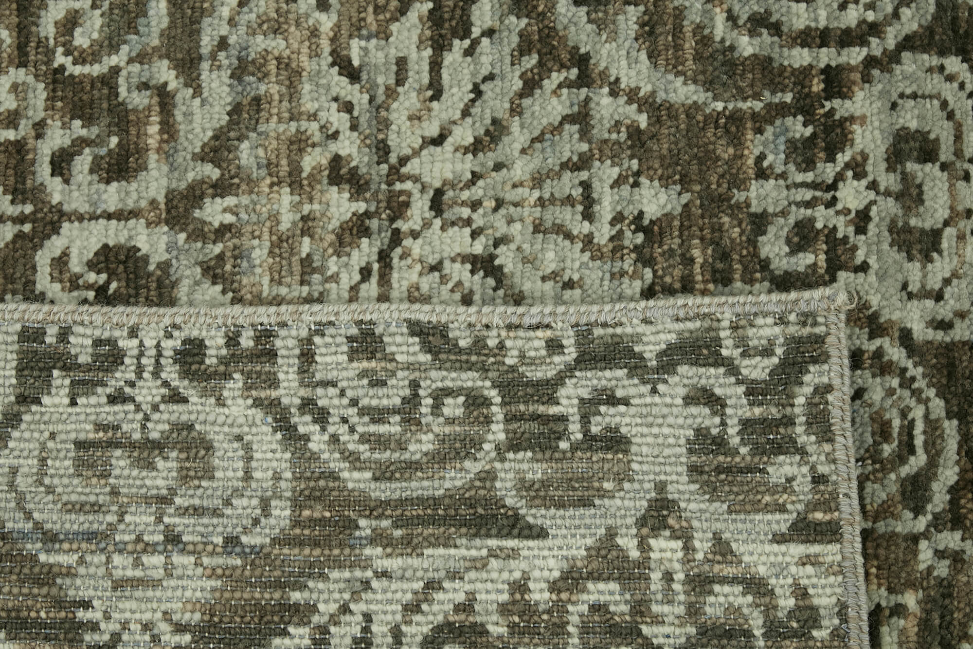 8 x 10 Brown Oushak Rug - 6876